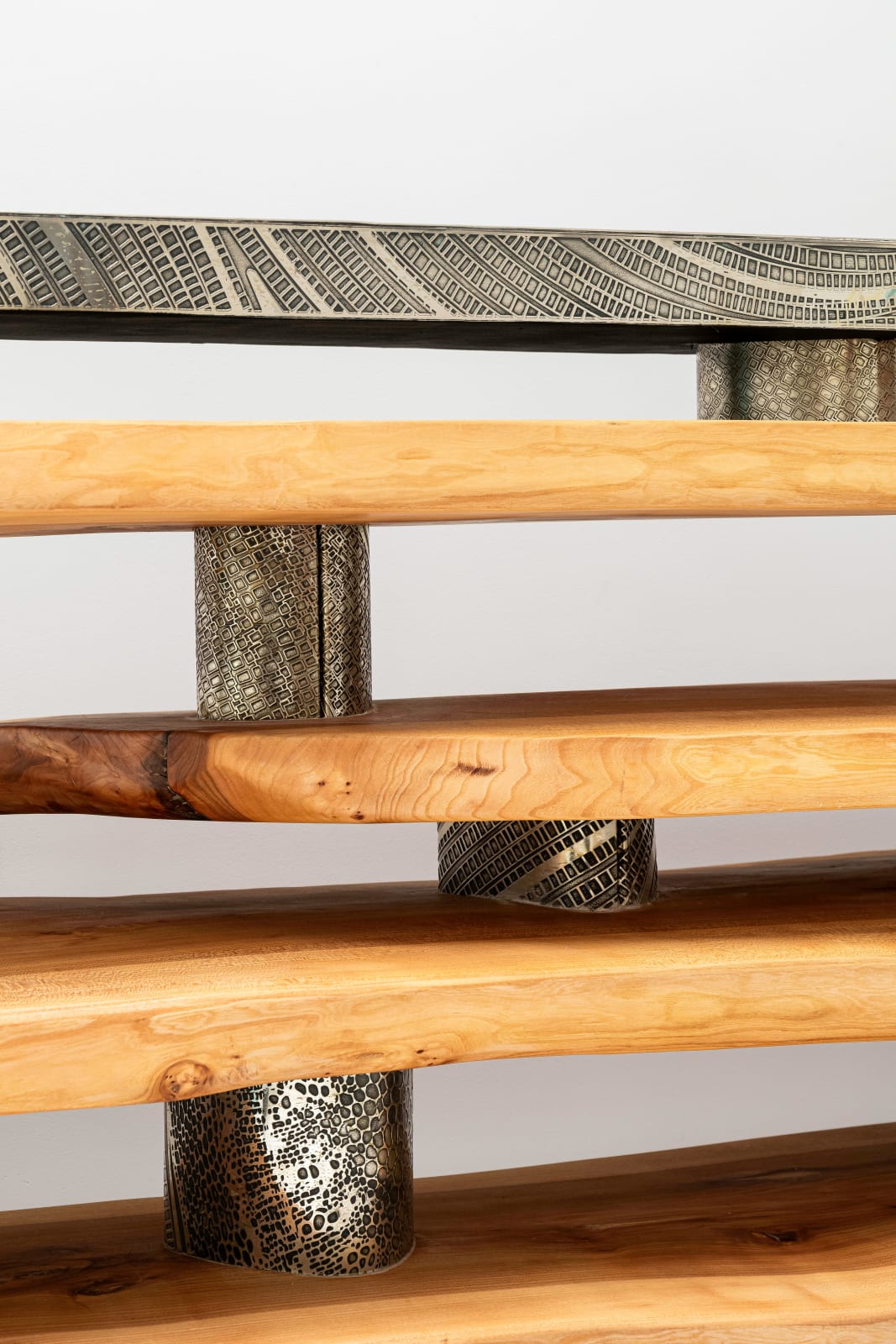 Emmanuel Jonckers, "Sakura" console, 2023