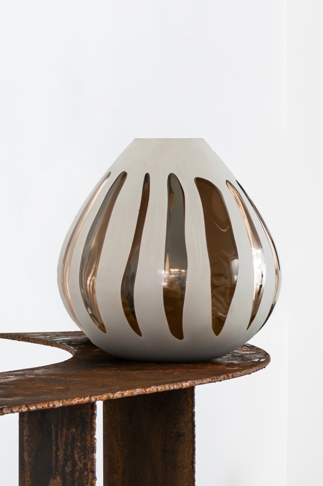 Emmanuel Babled, "Azoici Grey Rosato", small vase, 2020