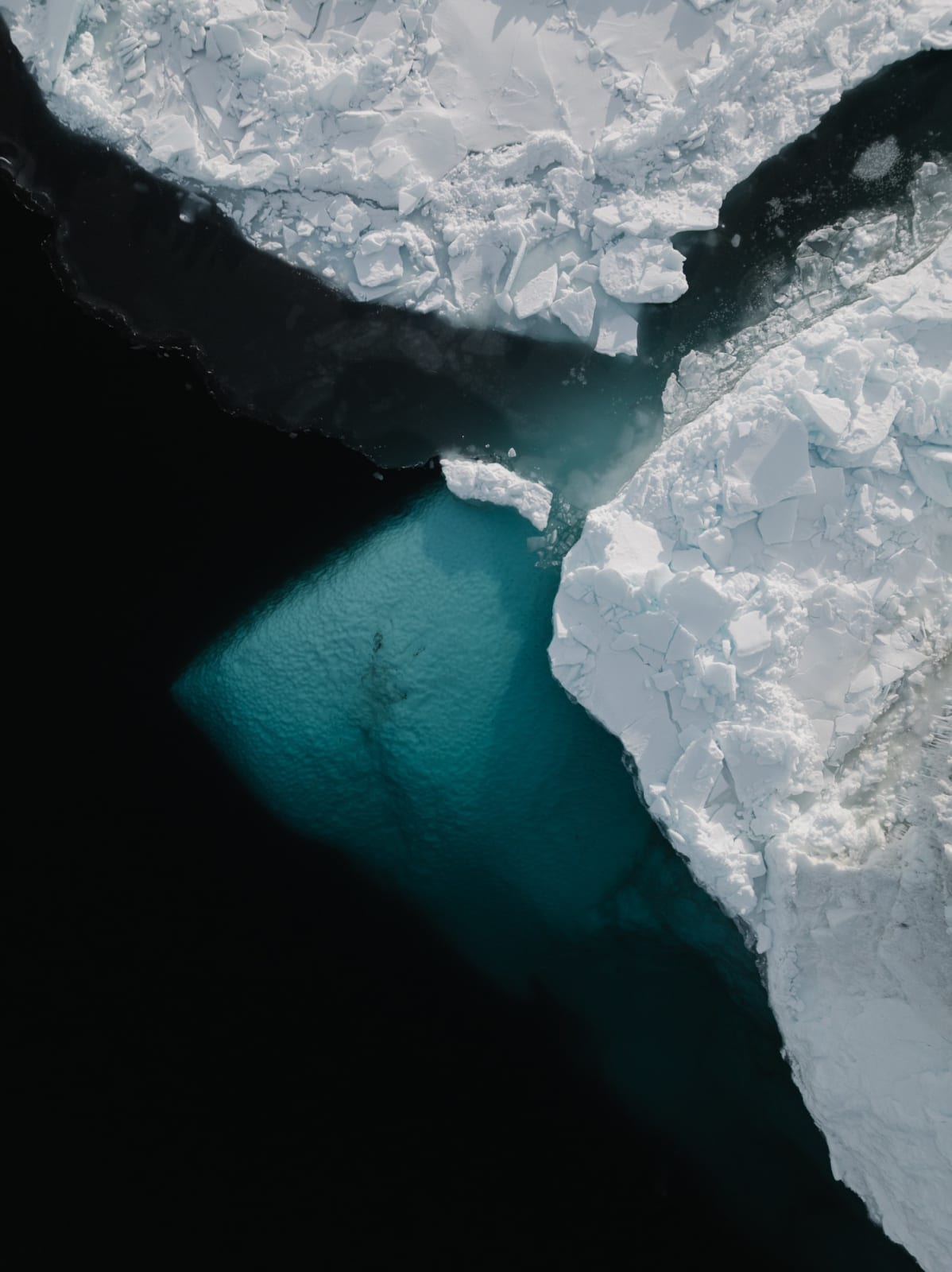 Ciril Jazbec, Med ledom in svetlobo #0001 / Between Ice and Light #0001, 2024