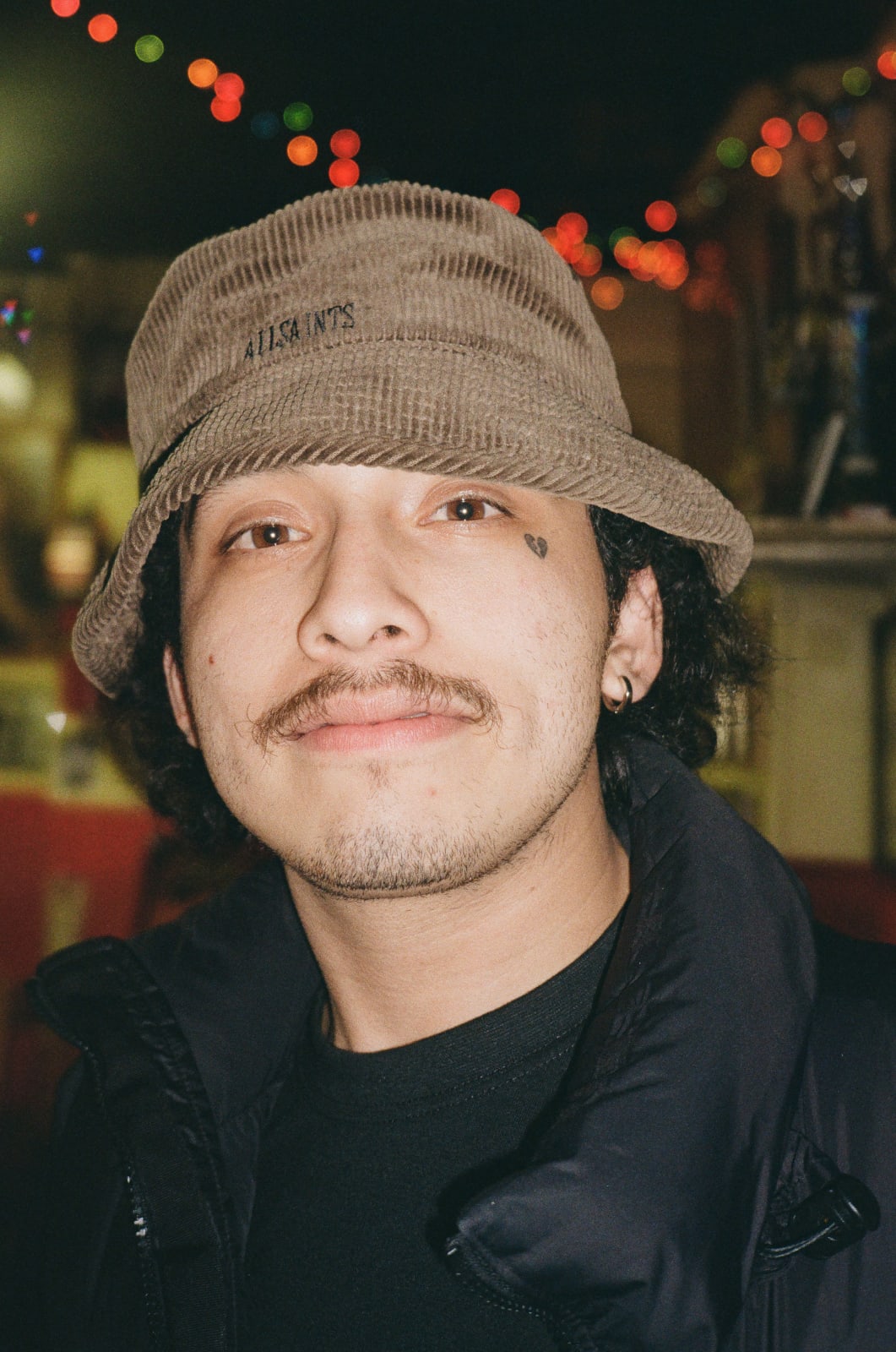 Nik Erik Neubauer, Zlomljeno srce / Broken Heart, 2024