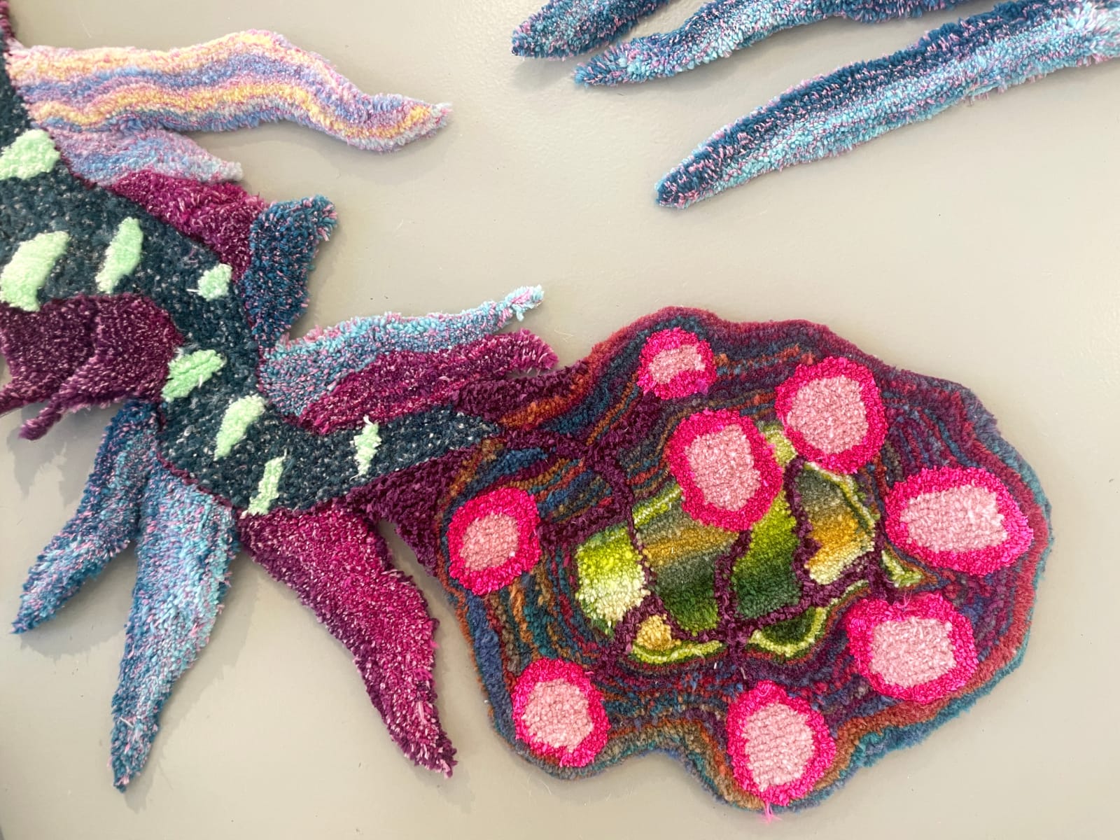 Johan Ibraham Adam, Dinosauri, 2023