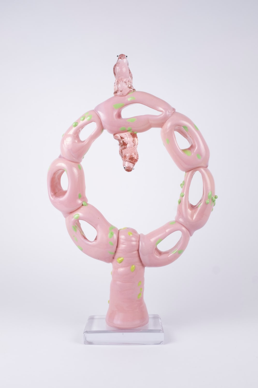 RASMUS NOSSBRING, The friendlist ring of holes, 2023