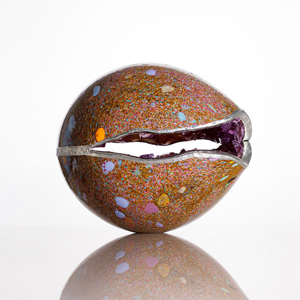 Kristin Larsson, Concha Puntcata Fuscus Rubesco , 2022