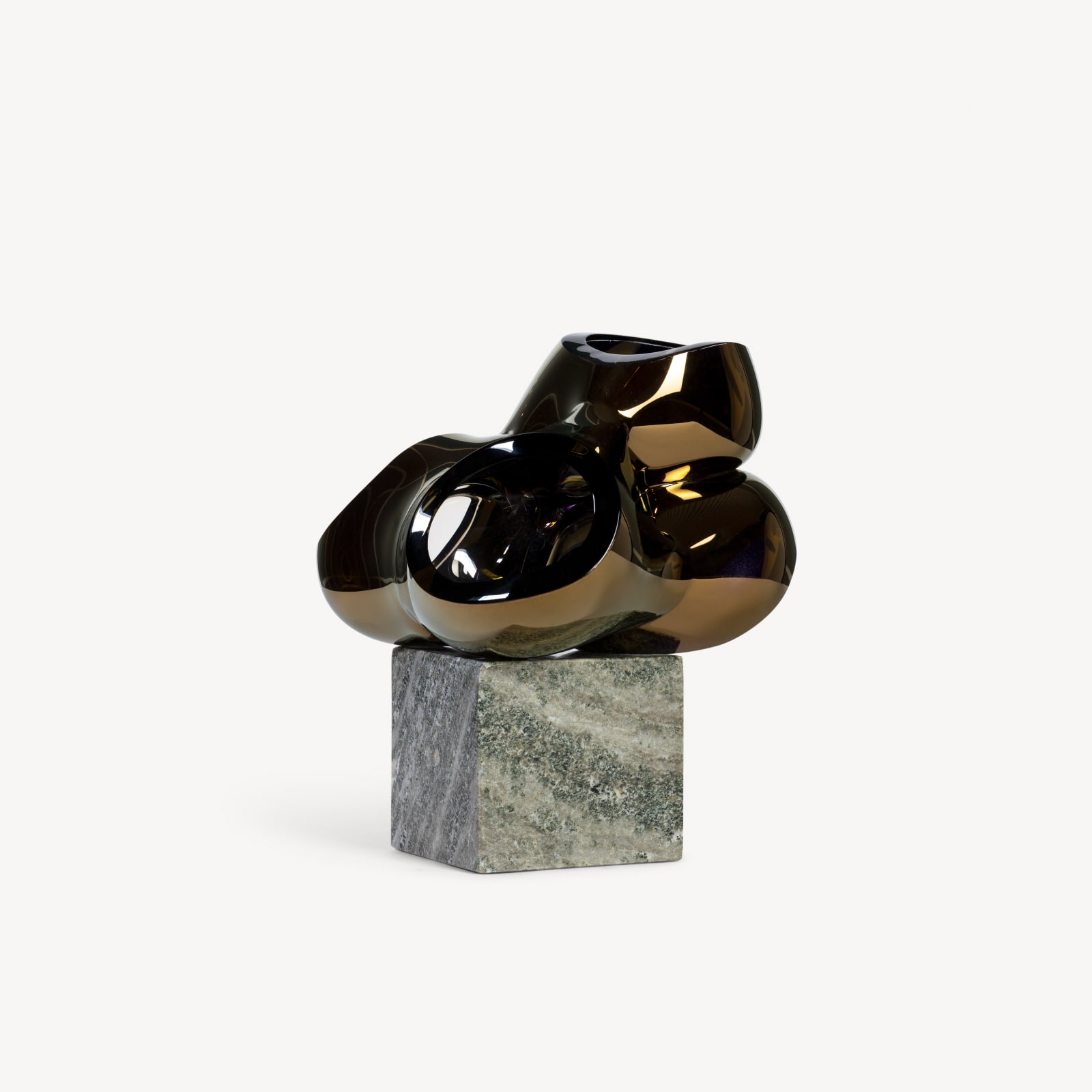 LENA BERGSTRÖM, HEART FLOWER BRONCE, 2022