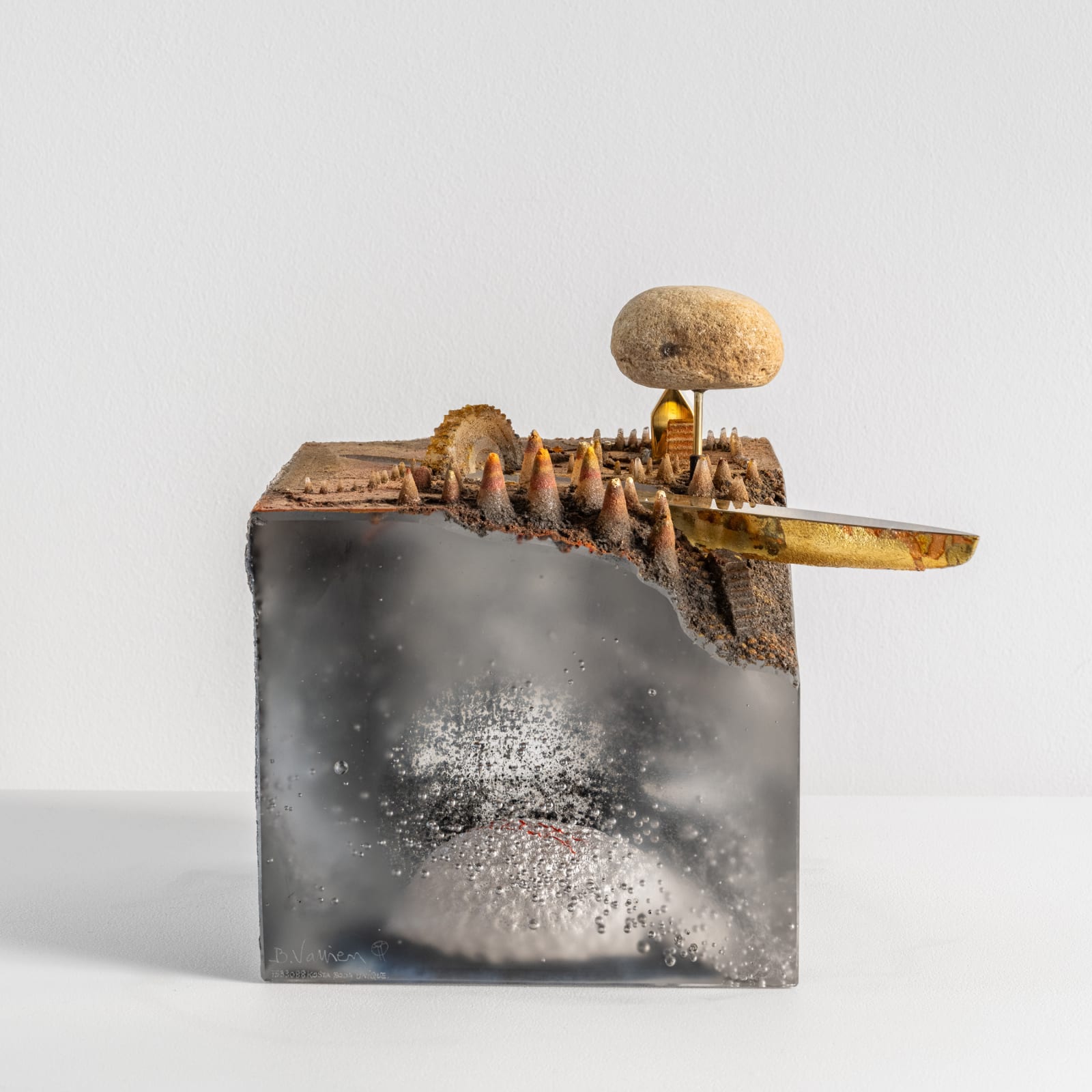 BERTIL VALLIEN, DARK CLOUD, 2024