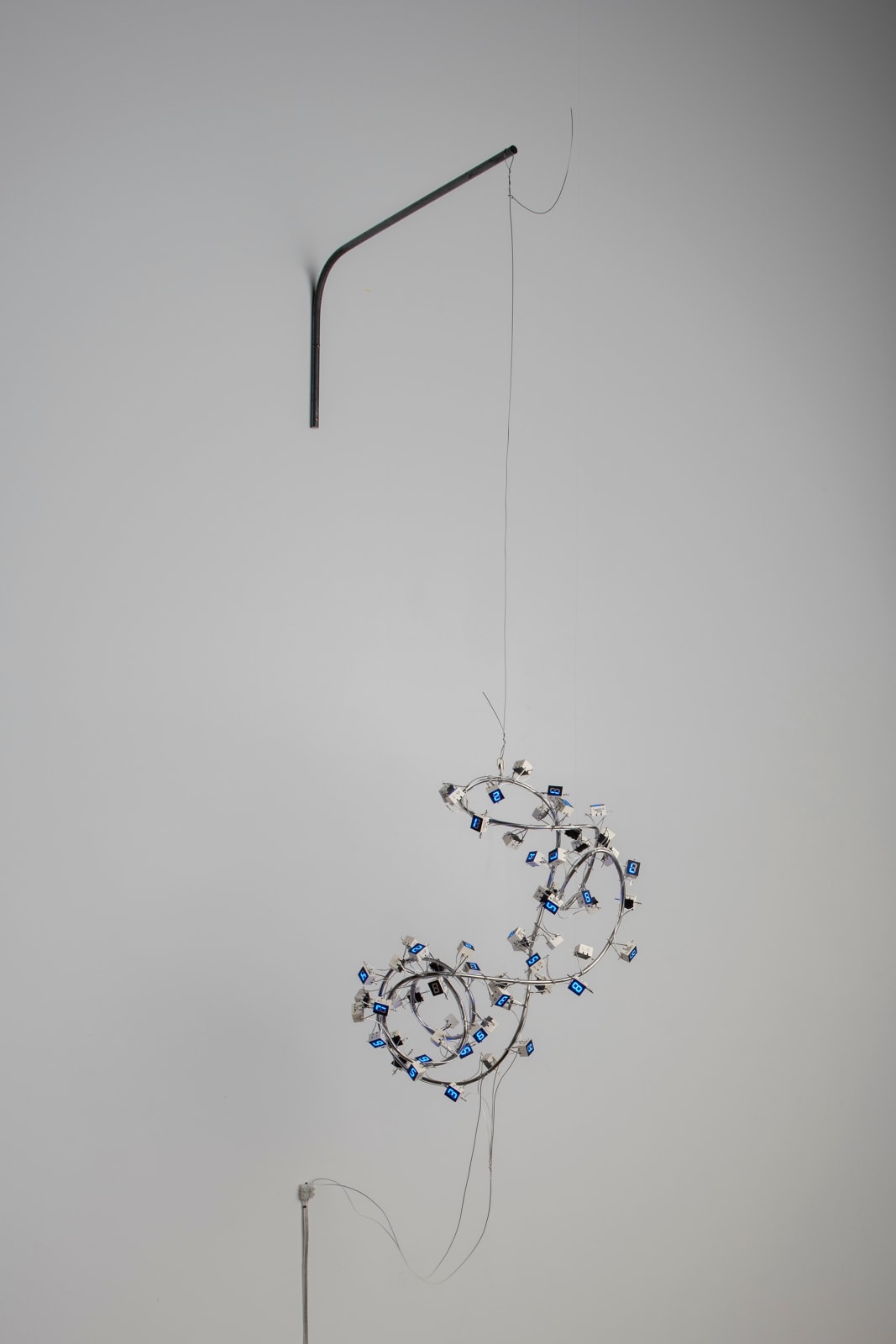 Tatsuo Miyajima, C.F.Loop / Helix no.2, 2021