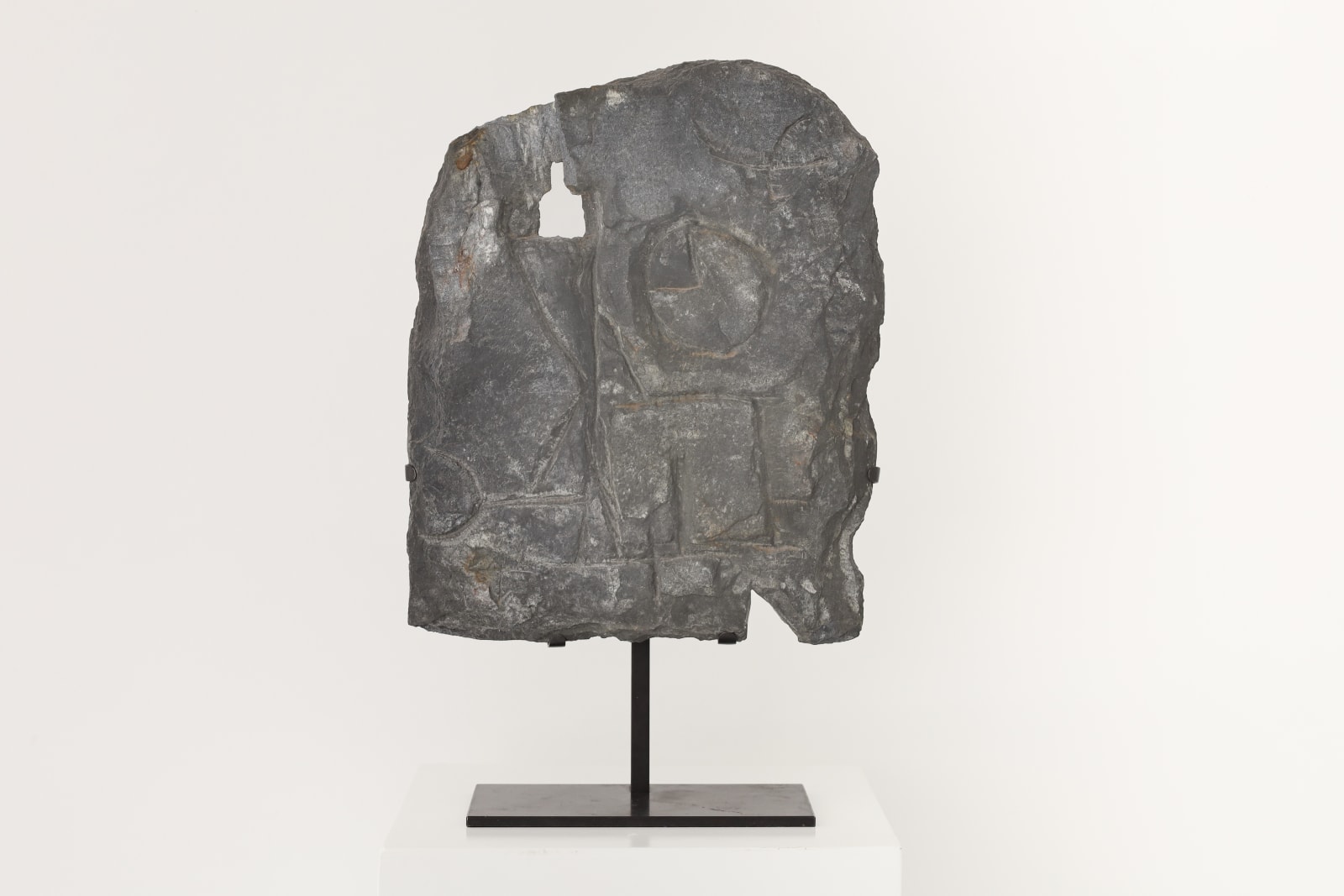 Vera Szekely, Bas-relief