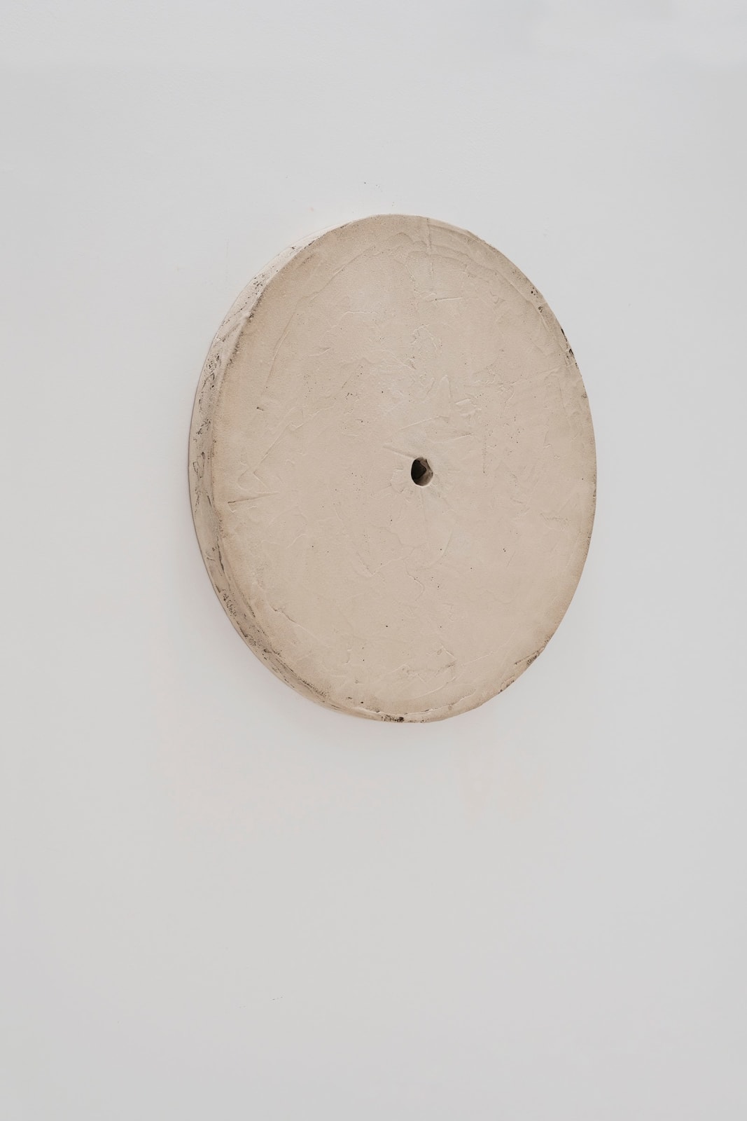 Antonia Ferrer, 24/91 Luna blanco roto claro, 2023