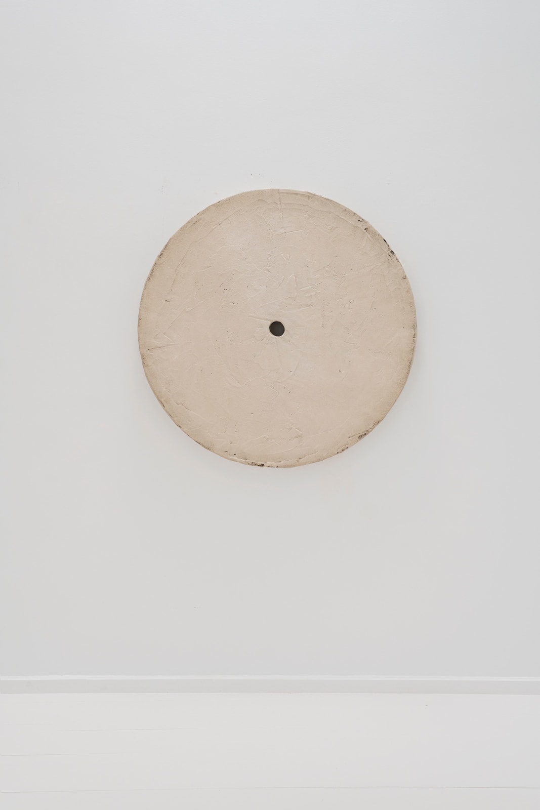 Antonia Ferrer, 24/91 Luna blanco roto claro, 2023