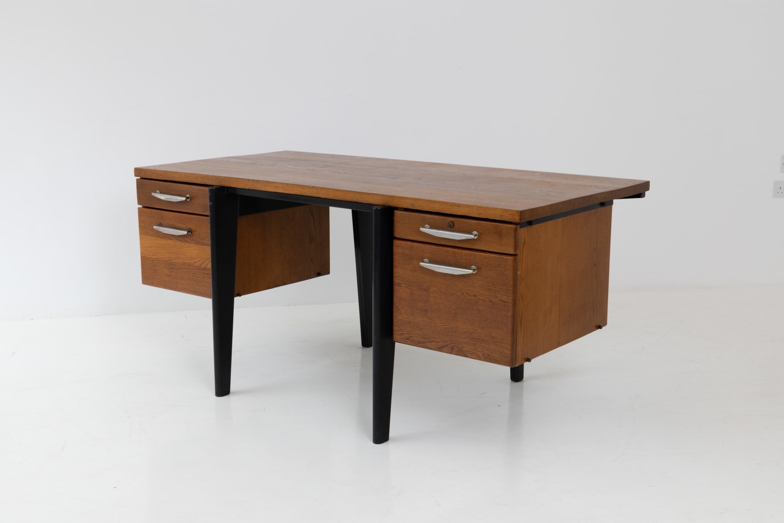 Jean Prouve, ‘Aile d’avion’ Desk Jean prouve, circa. 1946