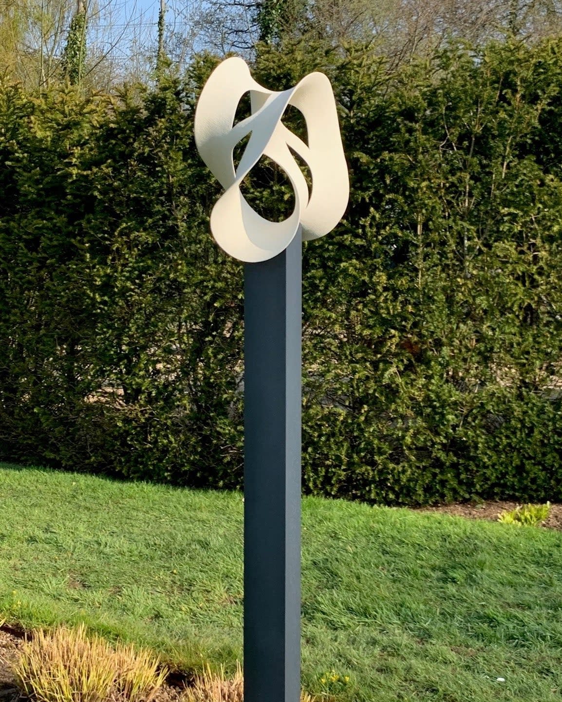 Adrian Bates, Möbius White, 2023