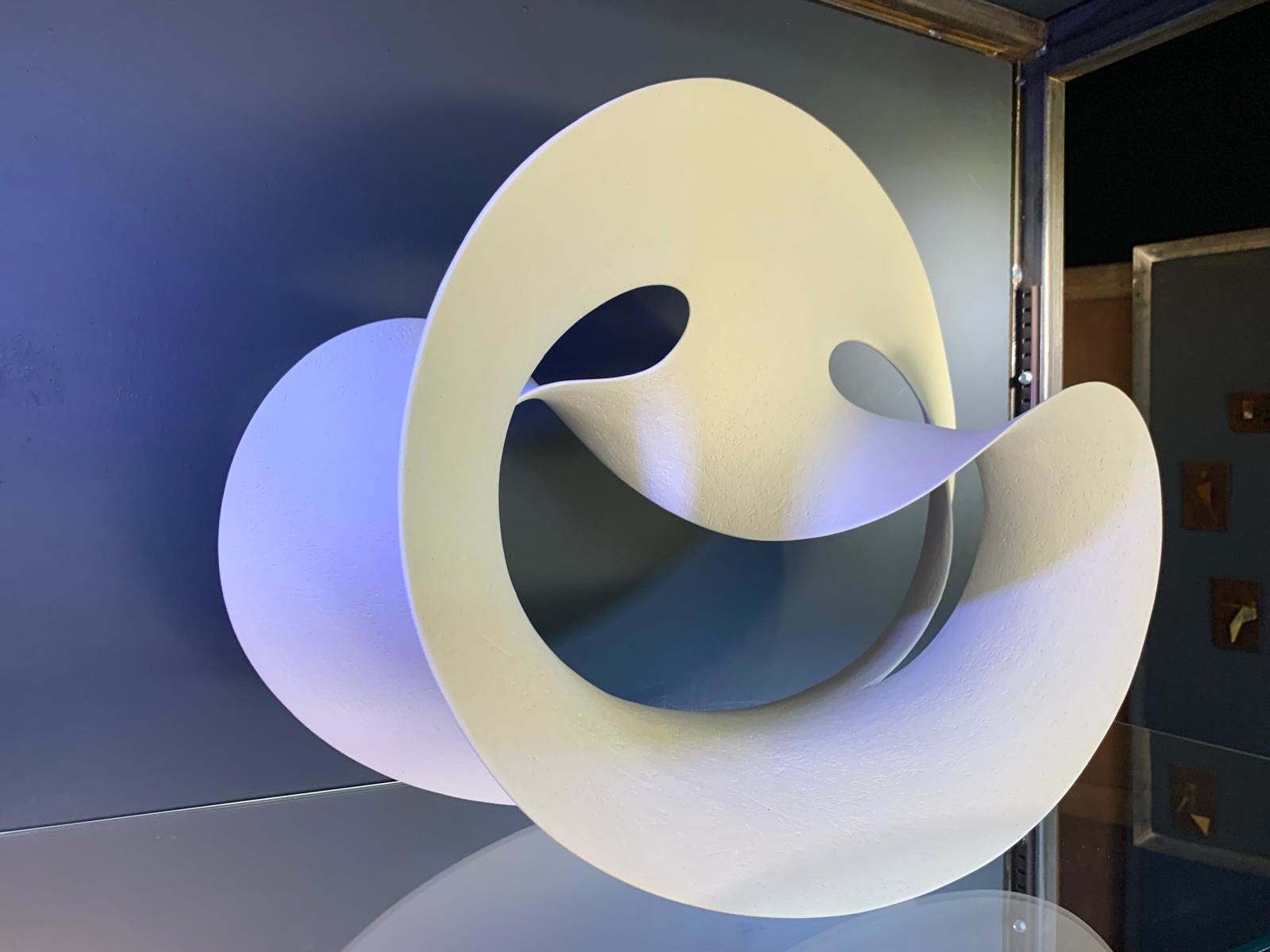 Adrian Bates, Möbius Deconstructed 110 white