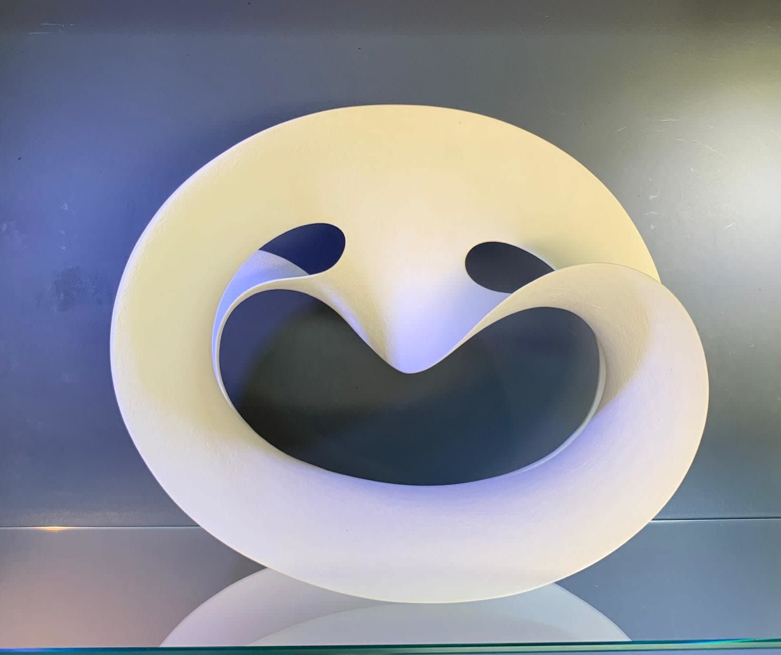 Adrian Bates, Möbius Deconstructed 110 white