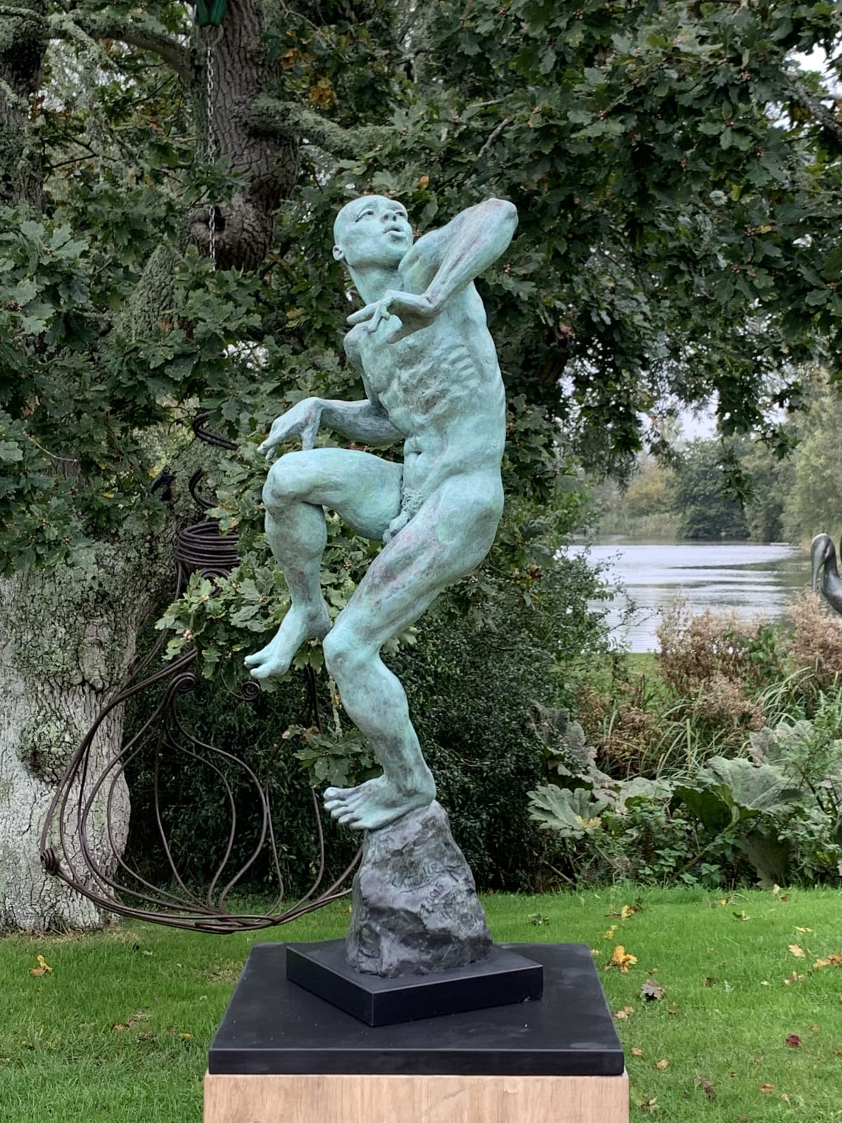 Lucianne Lassalle, Breakdancing Icarus