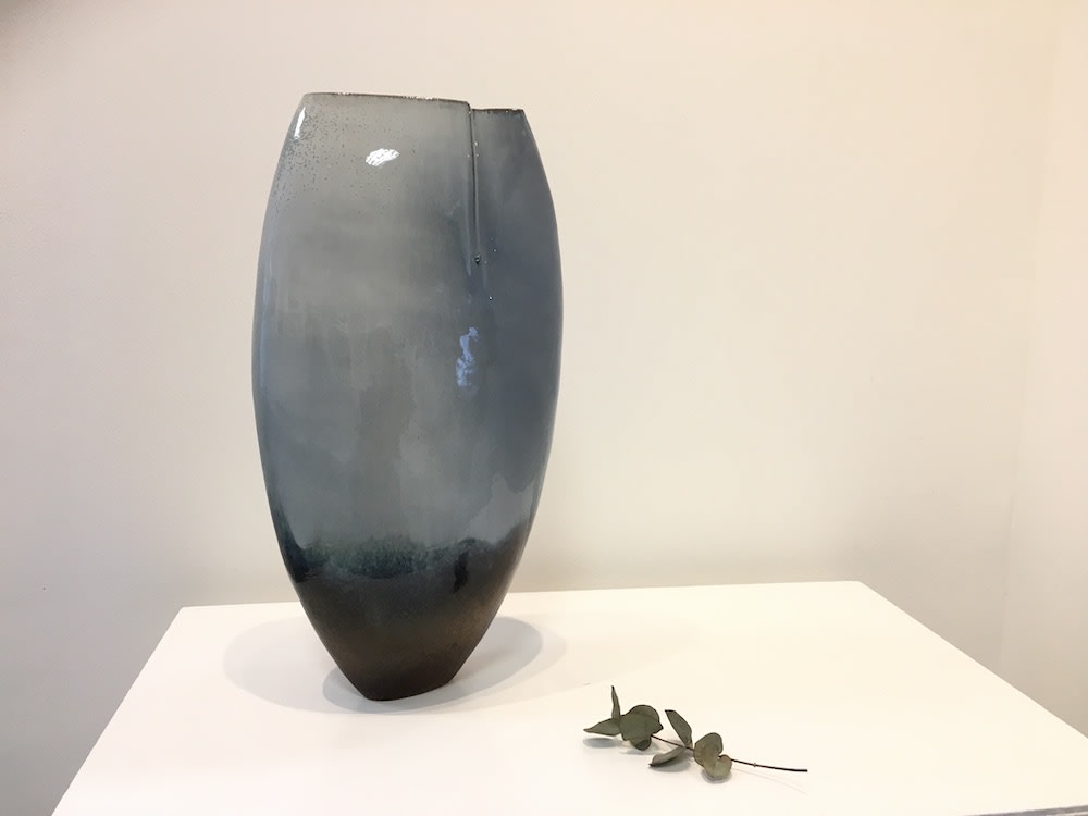 Allison Weightman, Large Vase with Cut Circle Aperture 21.2