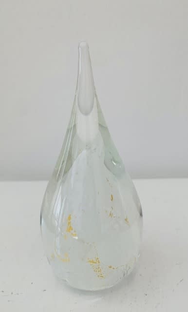 Elin Isaksson, Droplet, Paperweight (white & gold leaf)