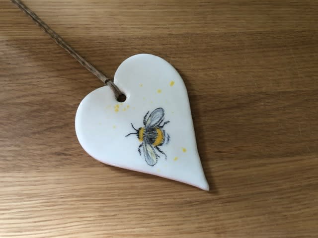 Lois Carson, Bumblebee Heart