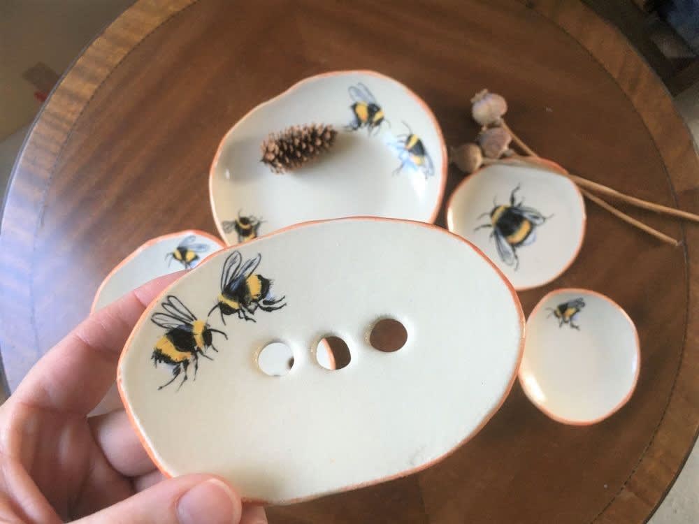 Lois Carson, Bumblebee Soap Dish 21.17