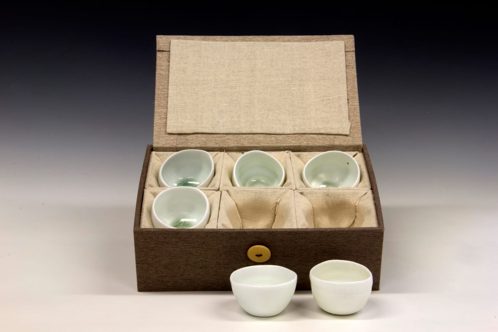 Sandy Lockwood, Porcelain cups and box, 2023