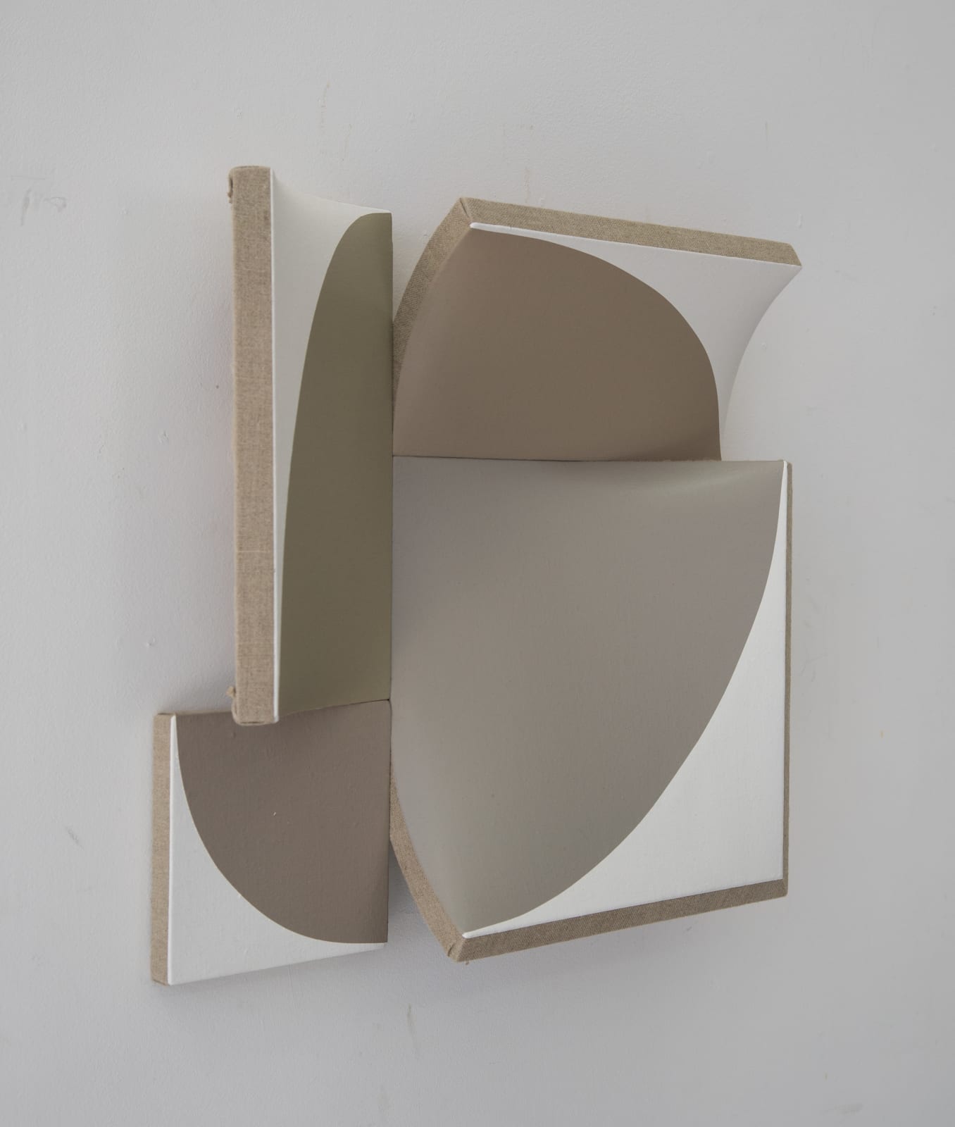Jan Maarten Voskuil, Cubist Linen Circles, 2024