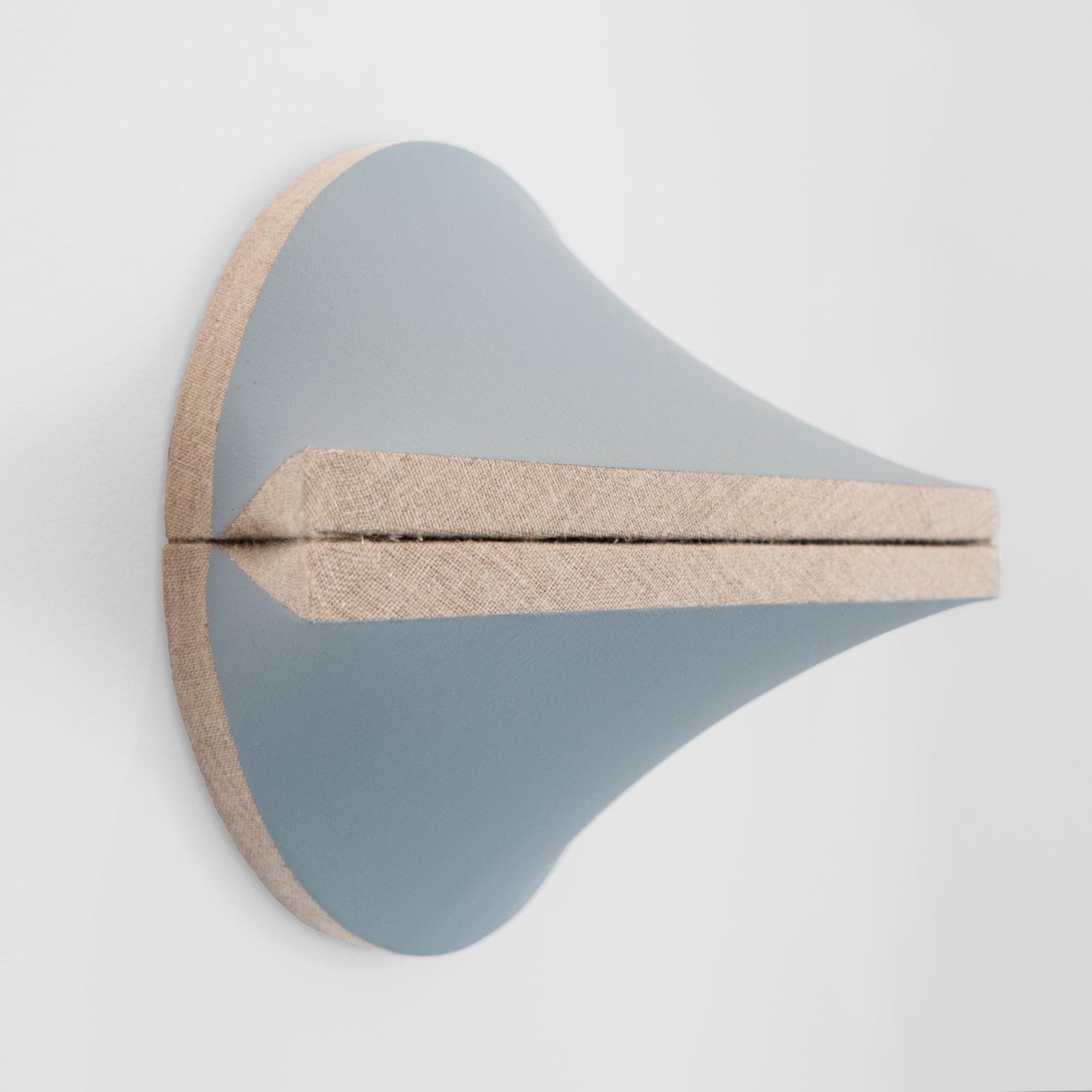 Jan Maarten Voskuil, Pointing Out As Blue Grey, 2019