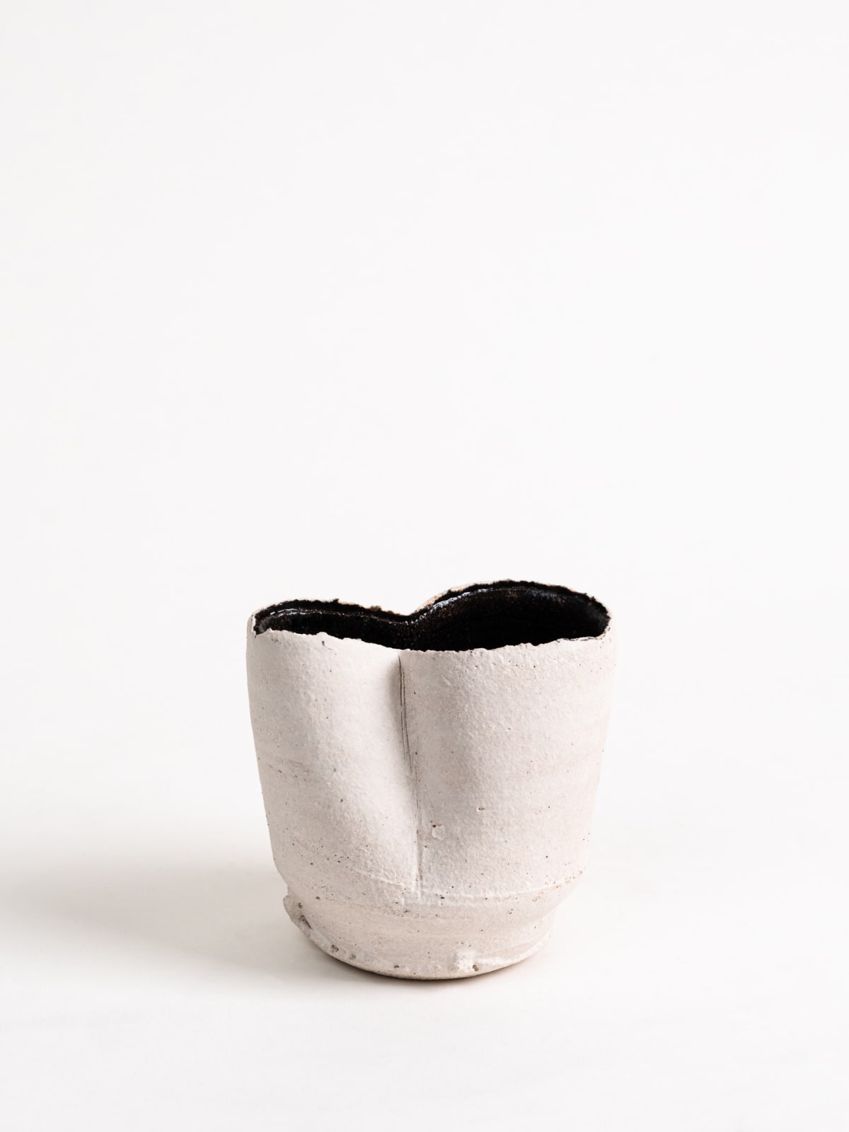 Dan Kelly, Extra Small Pot, 2022