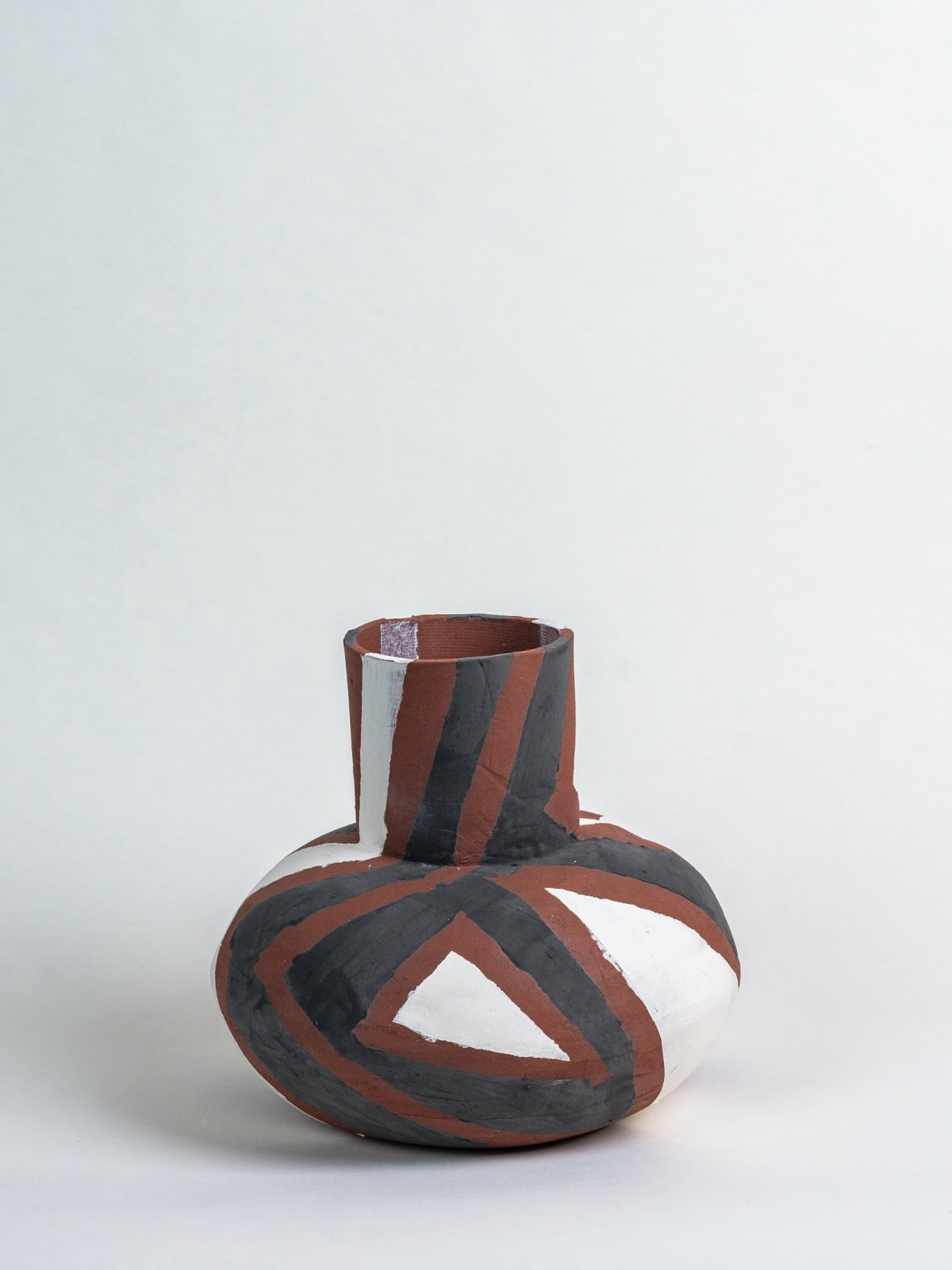 Eddie Knevett, Small Bulbous Dazzleships, 2022