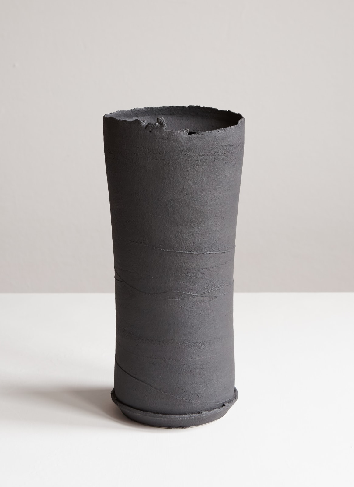 Dan Kelly, Medium Pot, 2021