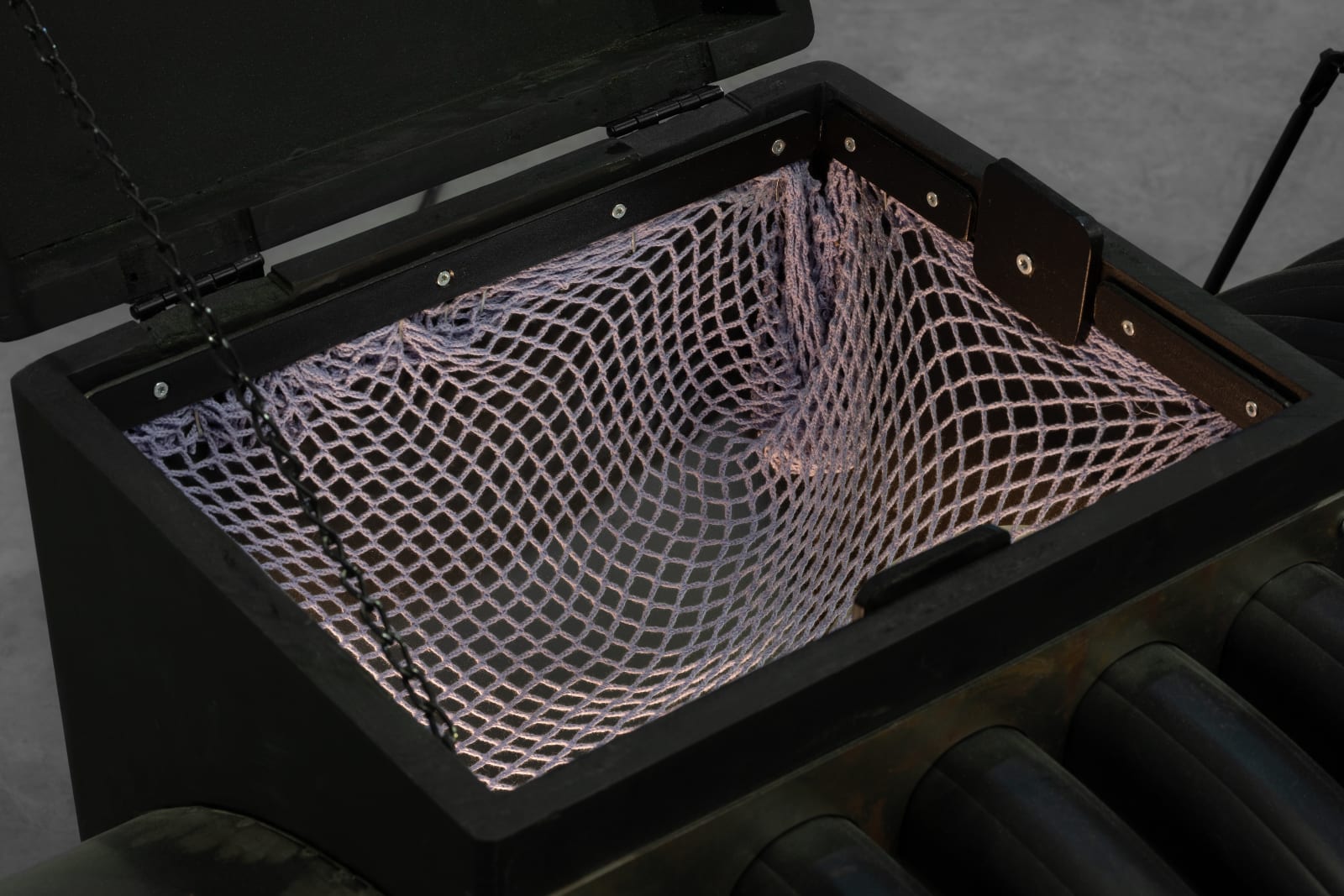 Neïl Beloufa, Tuny, 2017