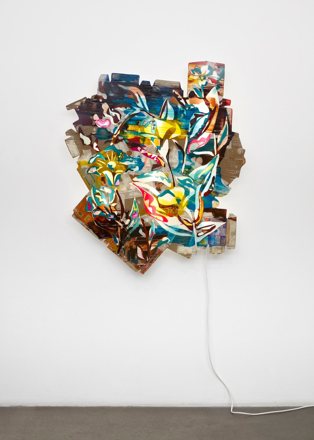Neïl Beloufa, Flowers Gh8765, 2020
