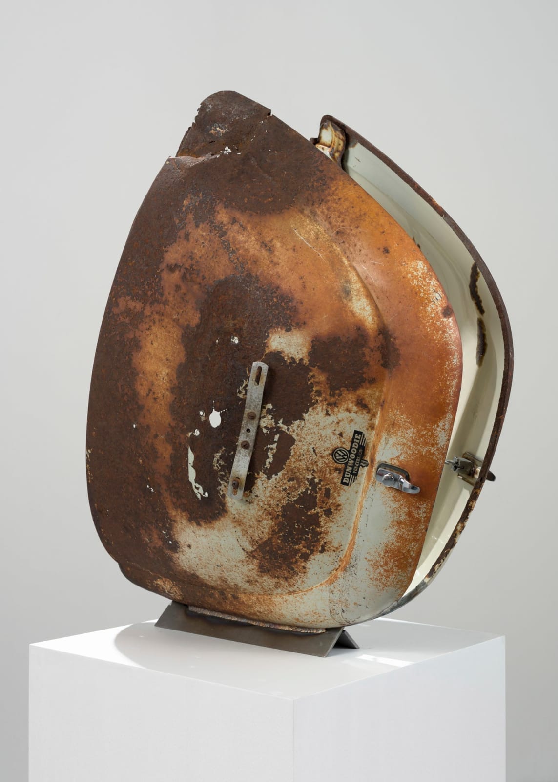 Kathleen Ryan, Generator VII, 2023