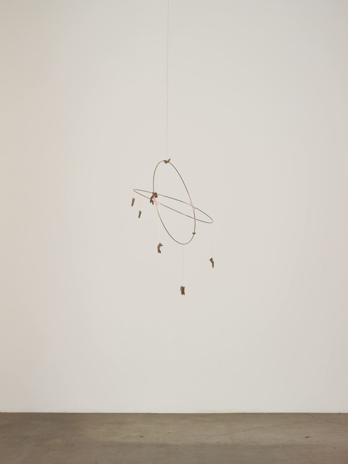 Kelly Akashi, Finger Figure, 2016