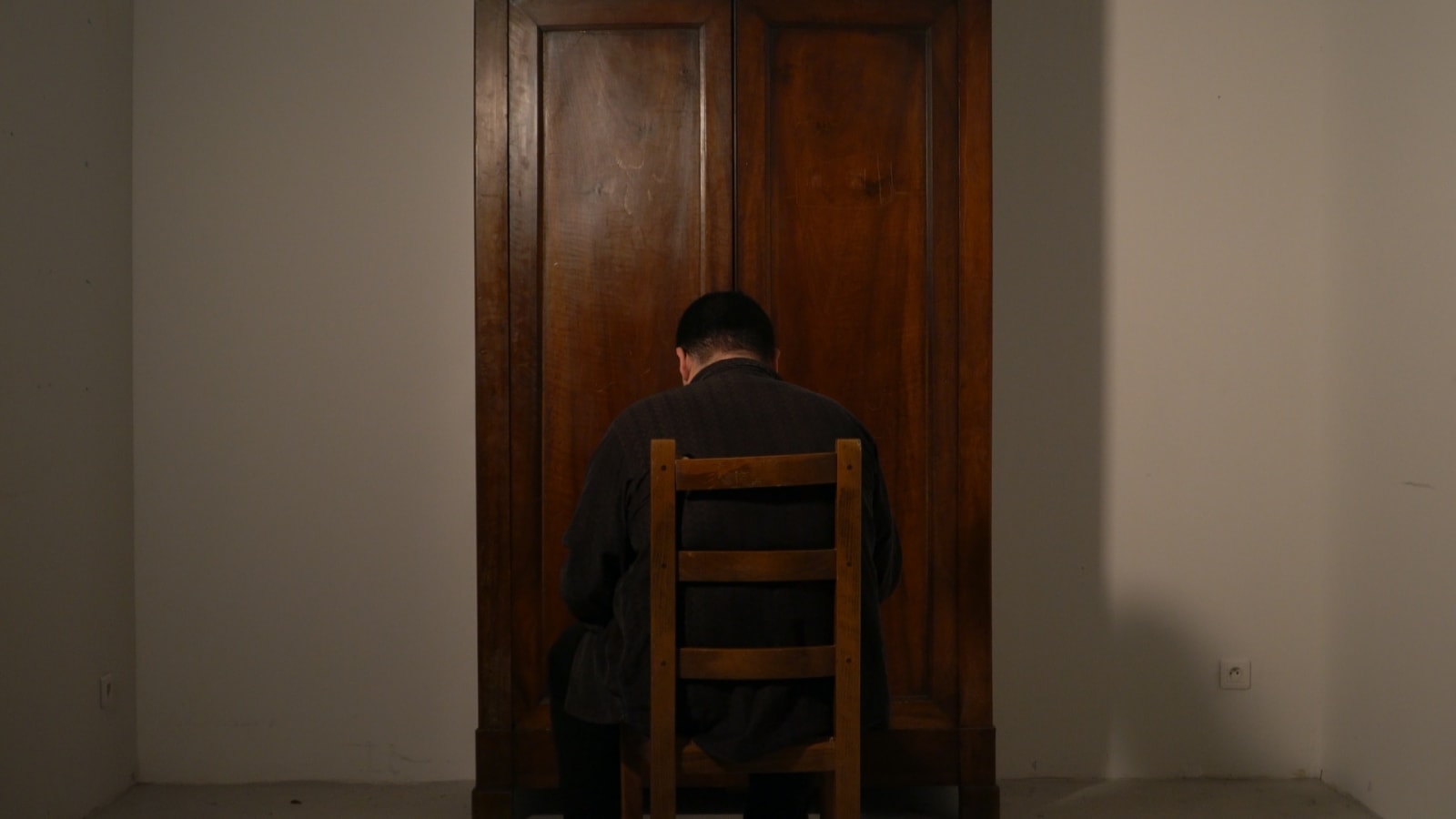 Ali Eyal, The Blue Ink Pocket, 2022