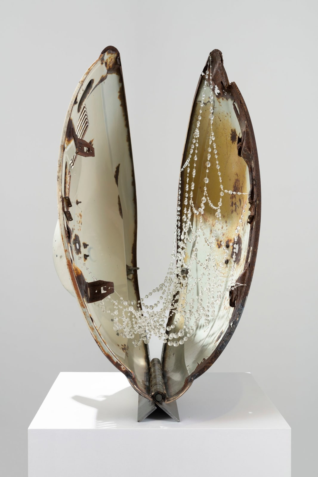 Kathleen Ryan, Generator VII, 2023