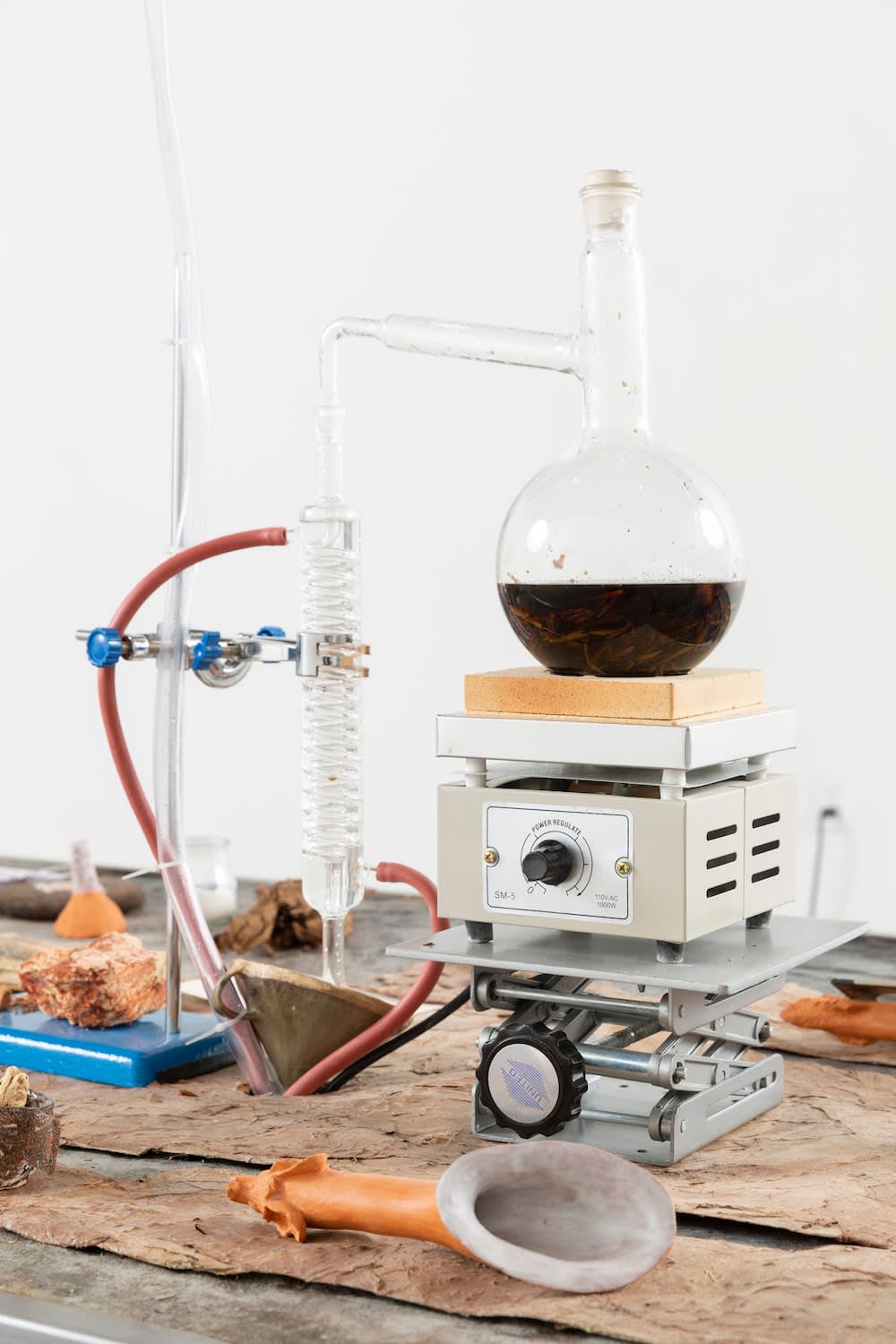 Candice Lin, La Charada China (Tobacco Version), 2019