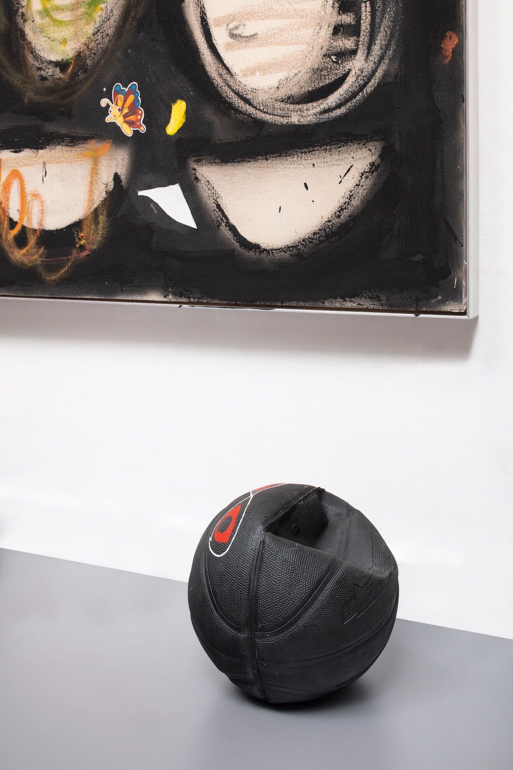 Paulo Nimer Pjota, yin yang (caveira), 2022