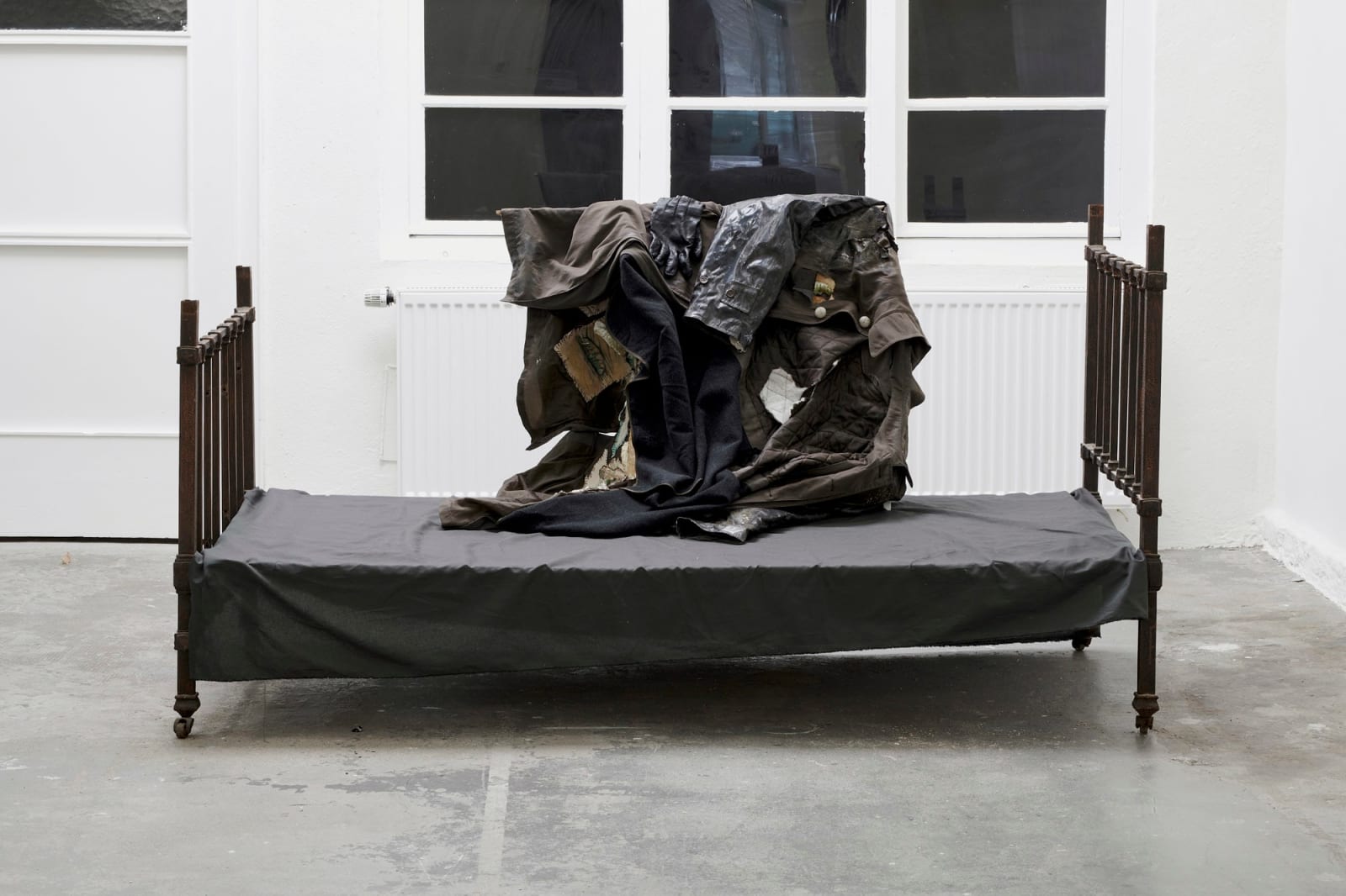 Ali Eyal, Where do the walls of the museum go when they are forgotten? And, 2021