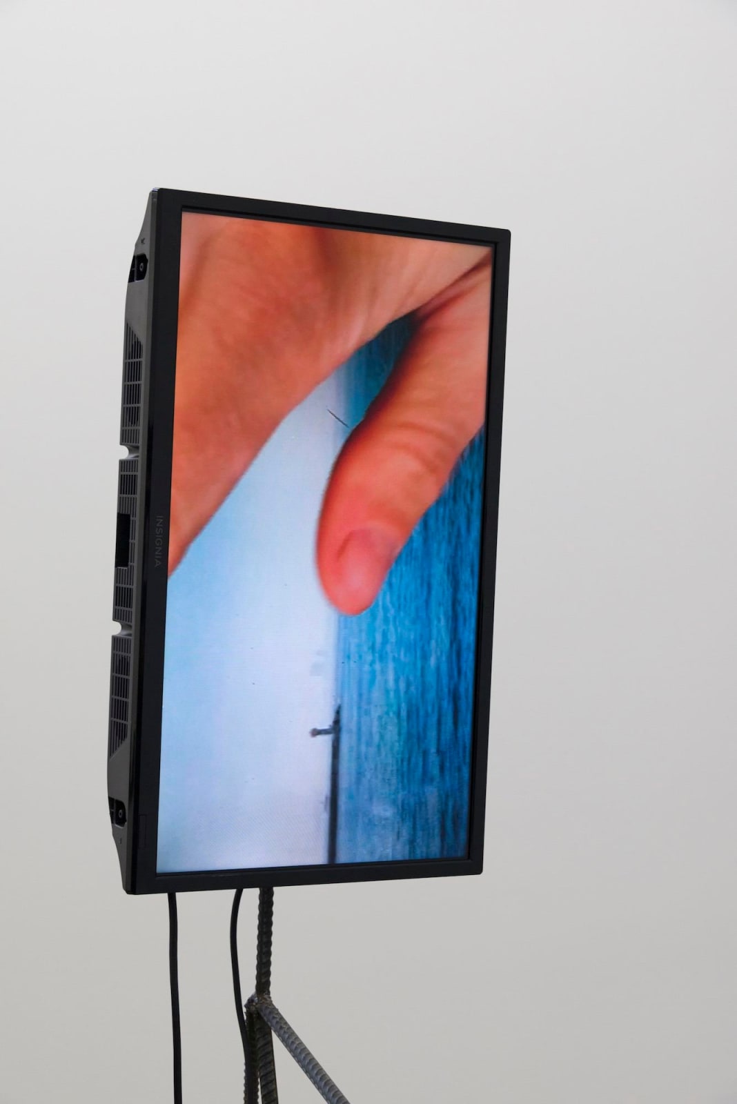 Laure Prouvost, Metal Man - Looking at Art, 2017