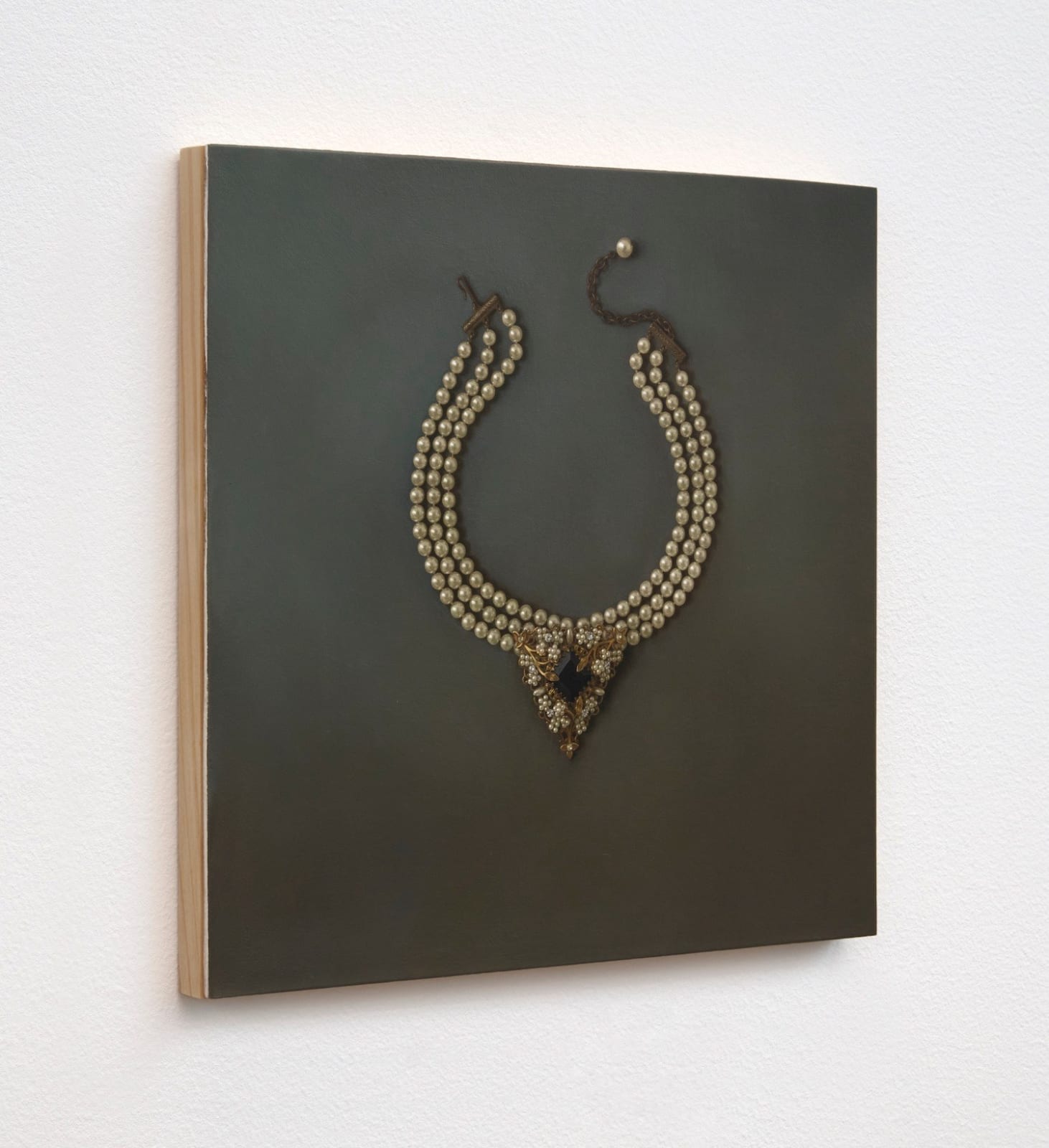 Victoria Gitman, On Display, 2001