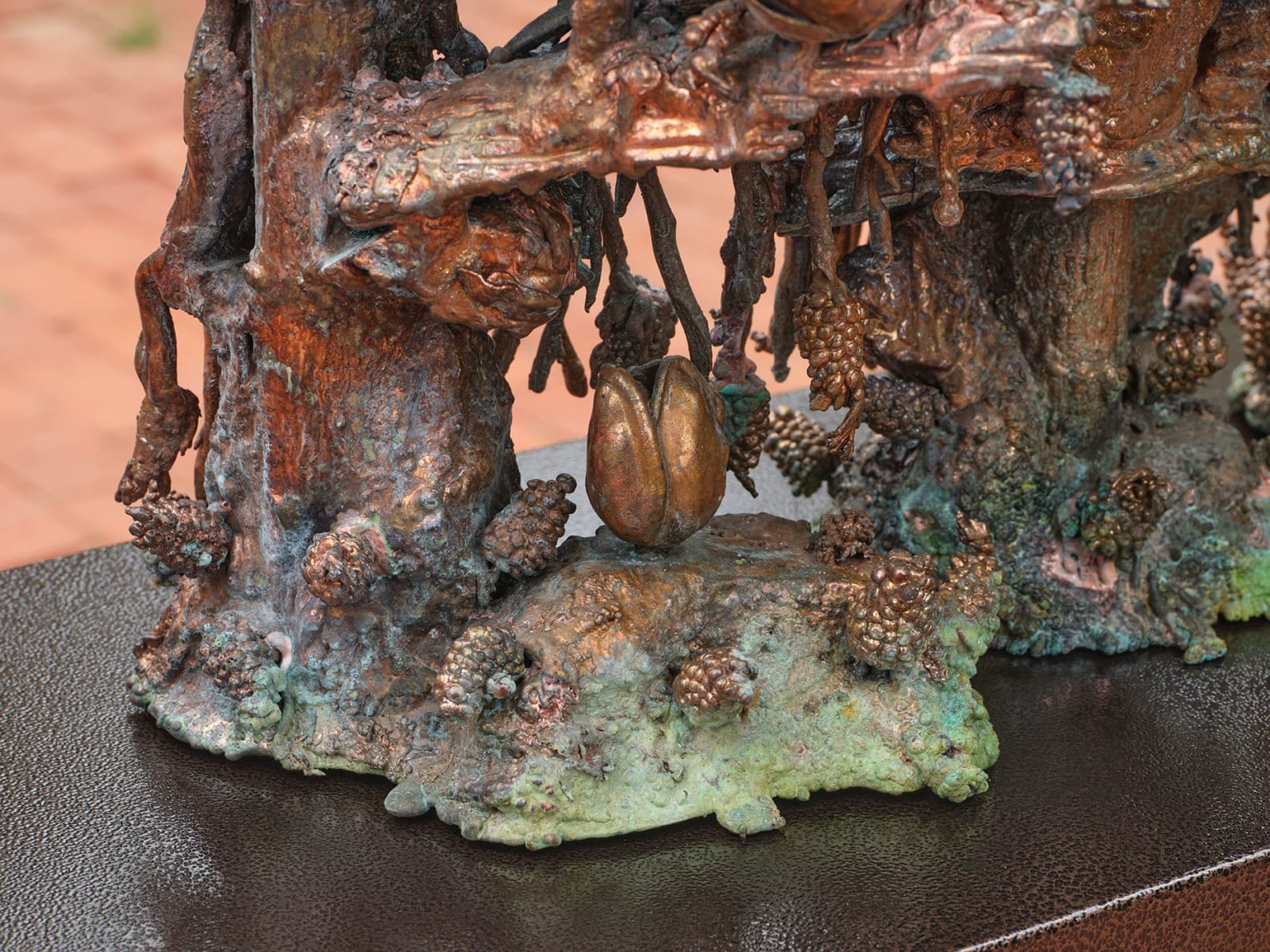 Max Hooper Schneider, Dendrite Grotesque (Rose and Magnolia), 2024