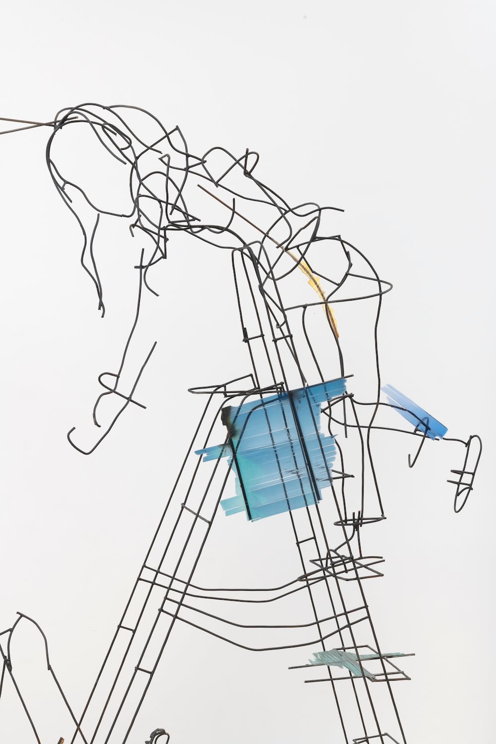 Neïl Beloufa, L'Atelier, 2017