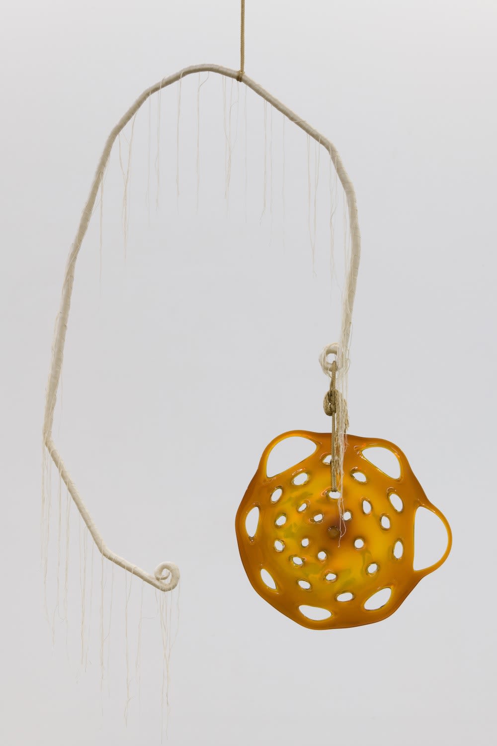 Kelly Akashi, Lens with Woven Apparatus, 2018