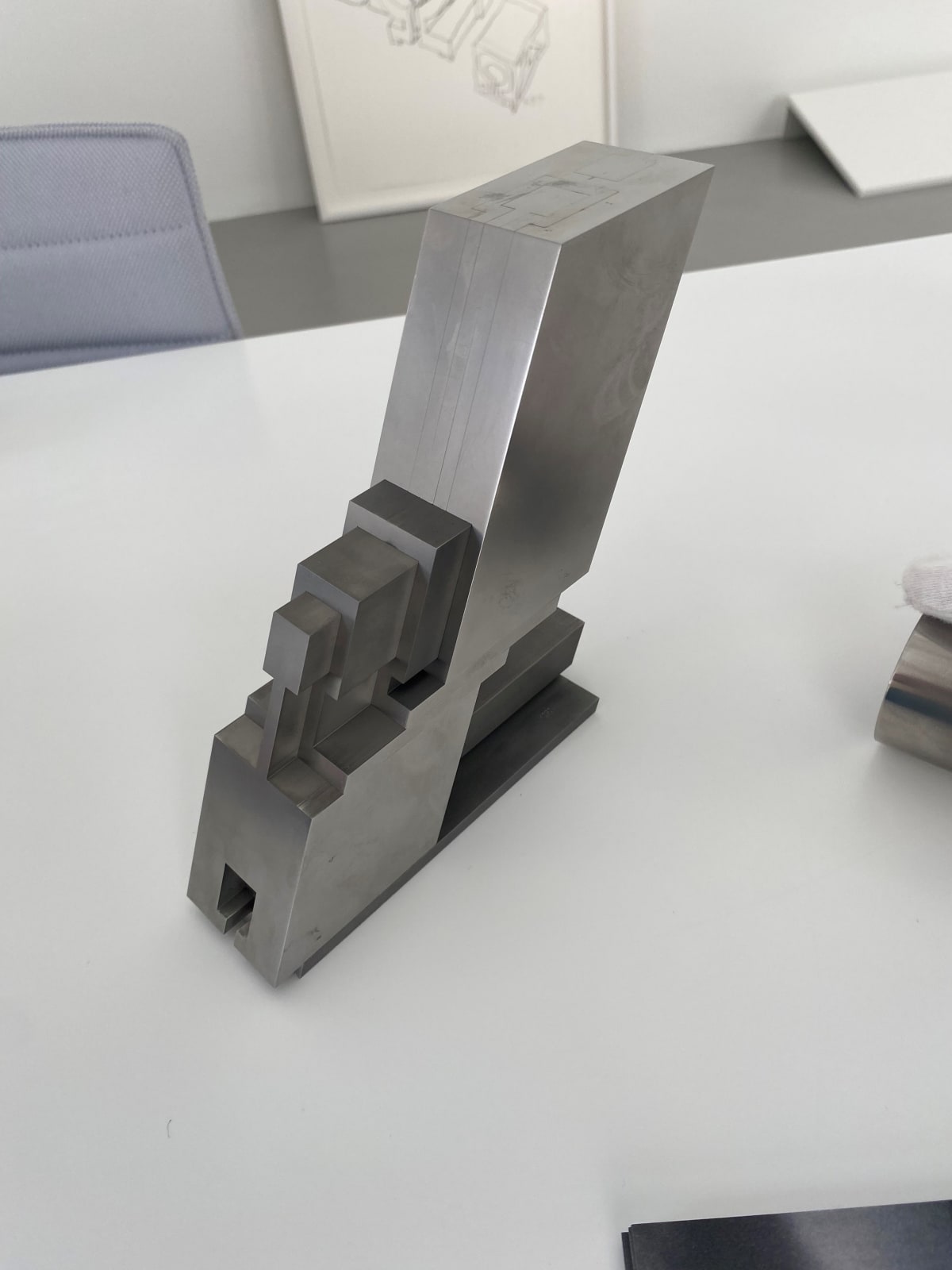 Helmuth Gsöllpointner, "LENTOS II" (Variables Objekt, expandierter Zustand), 1990