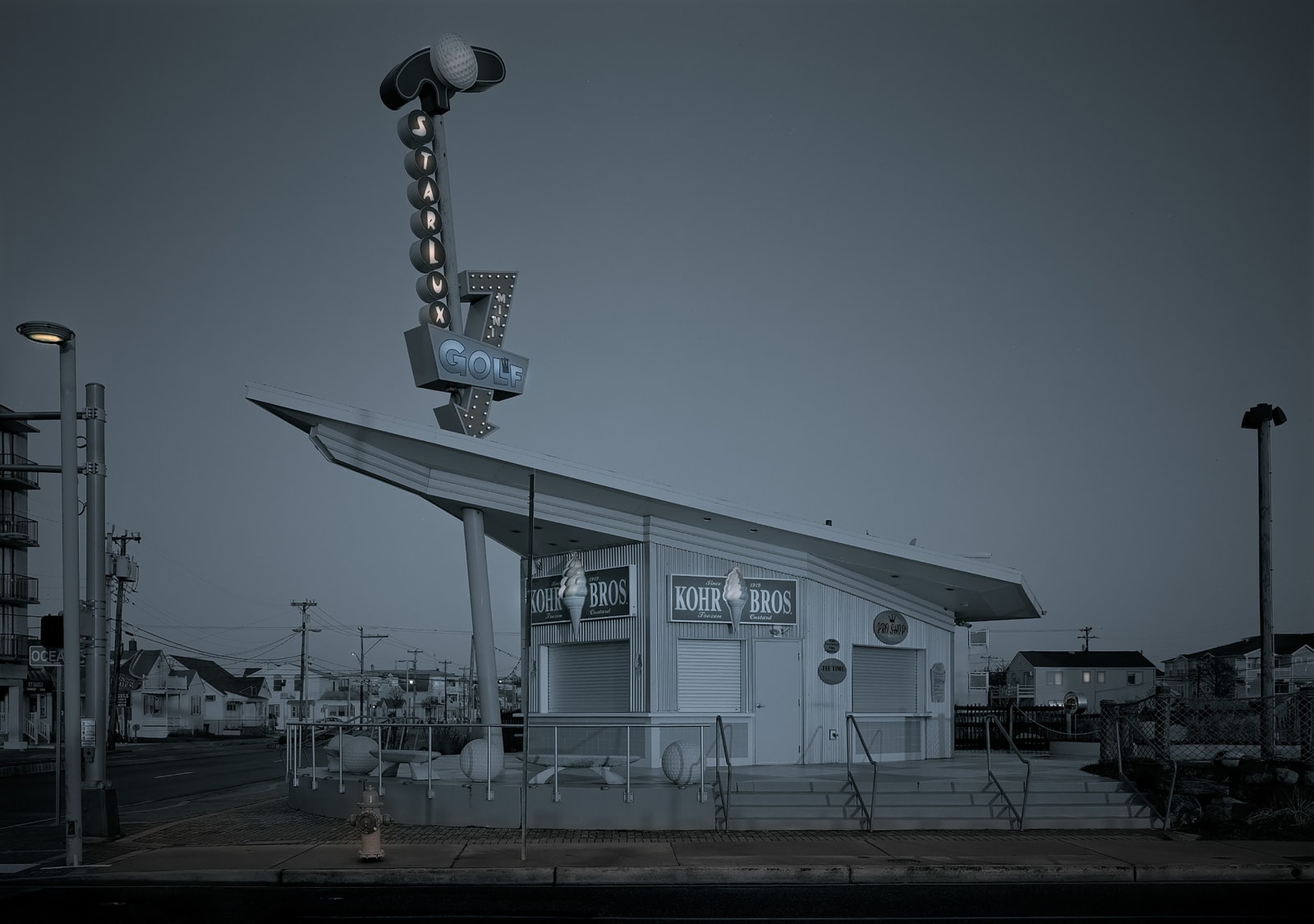 photo of starlux in coney island by Michael massaia