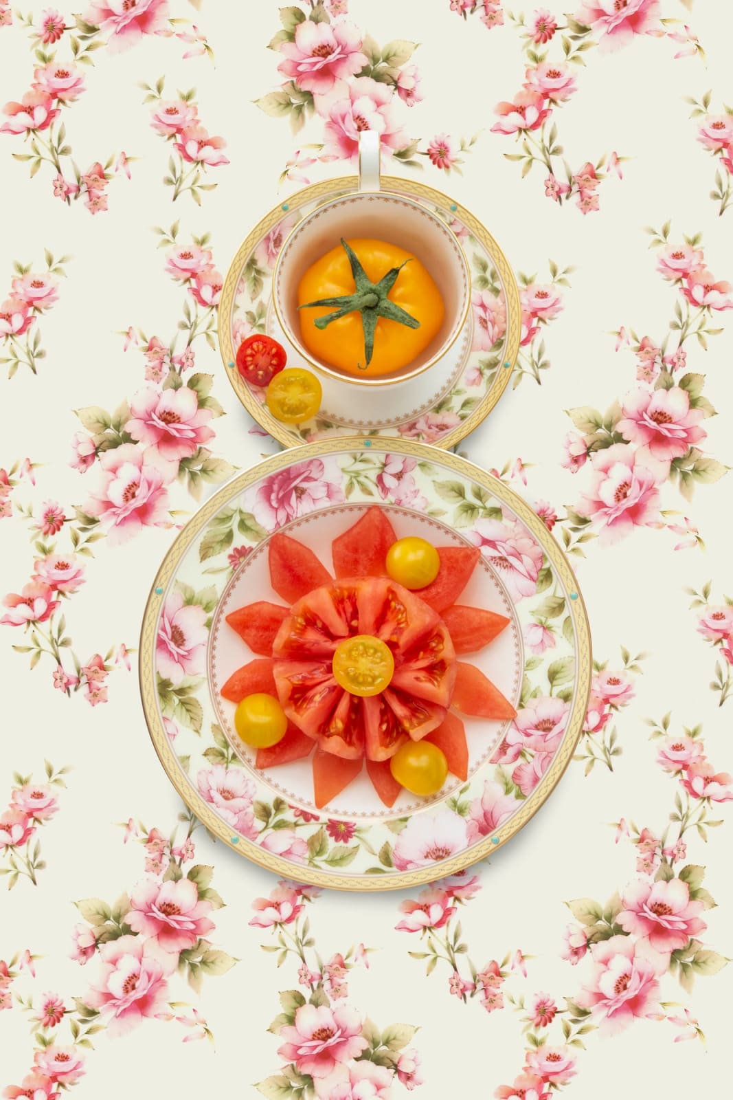 rjp terlizzi tomatoes arranged like star on dish