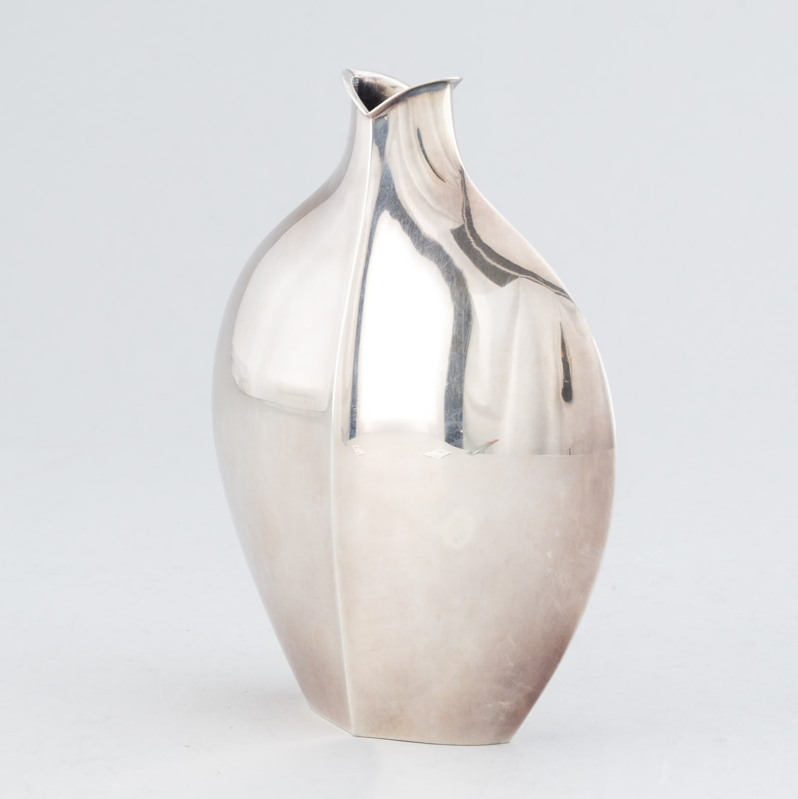 Tapio Wirkkala, Silver vase