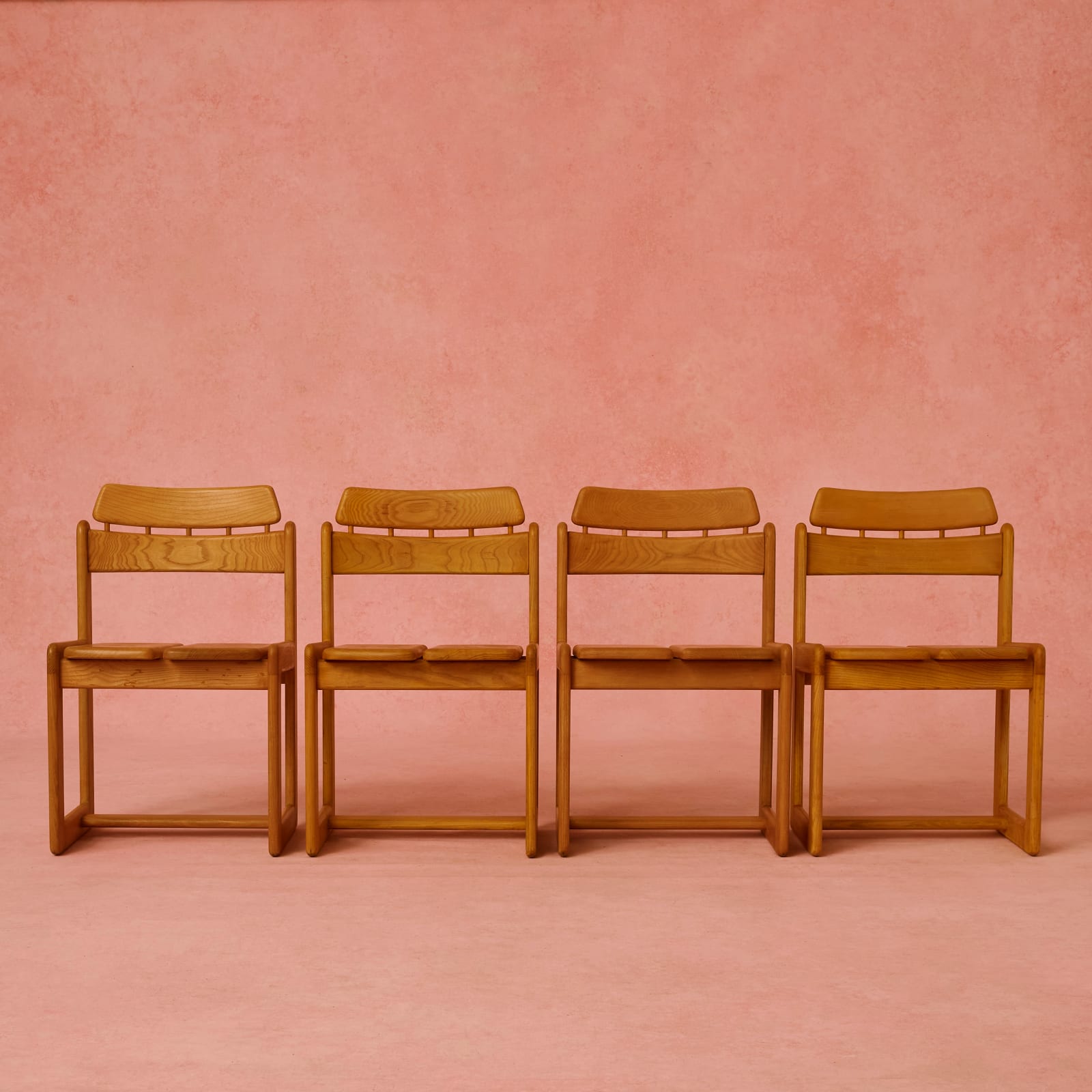 Chair, Ilmari Tapiovaara Chairs