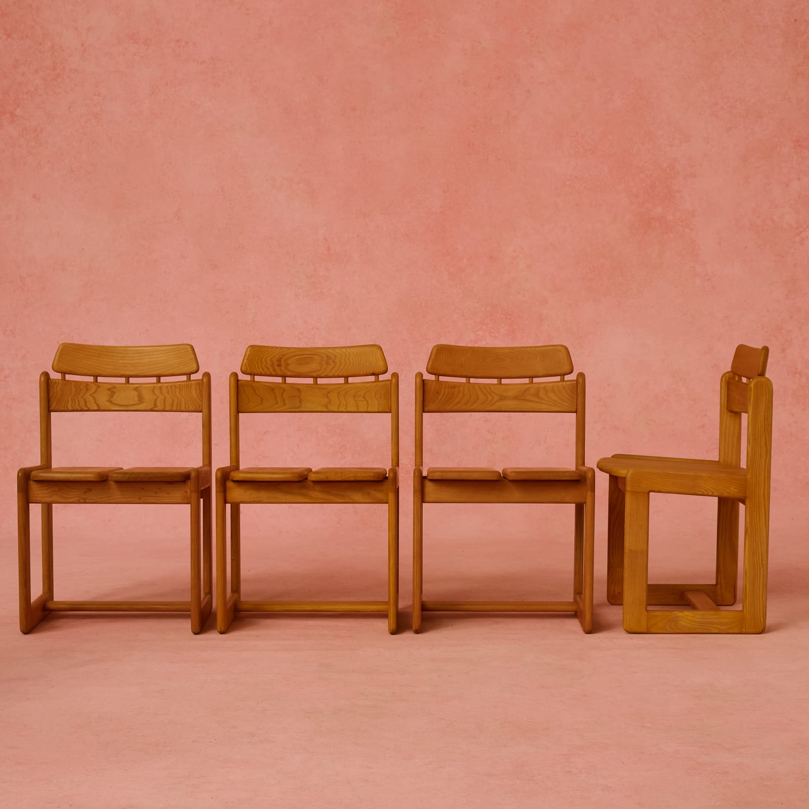 Chair, Ilmari Tapiovaara Chairs