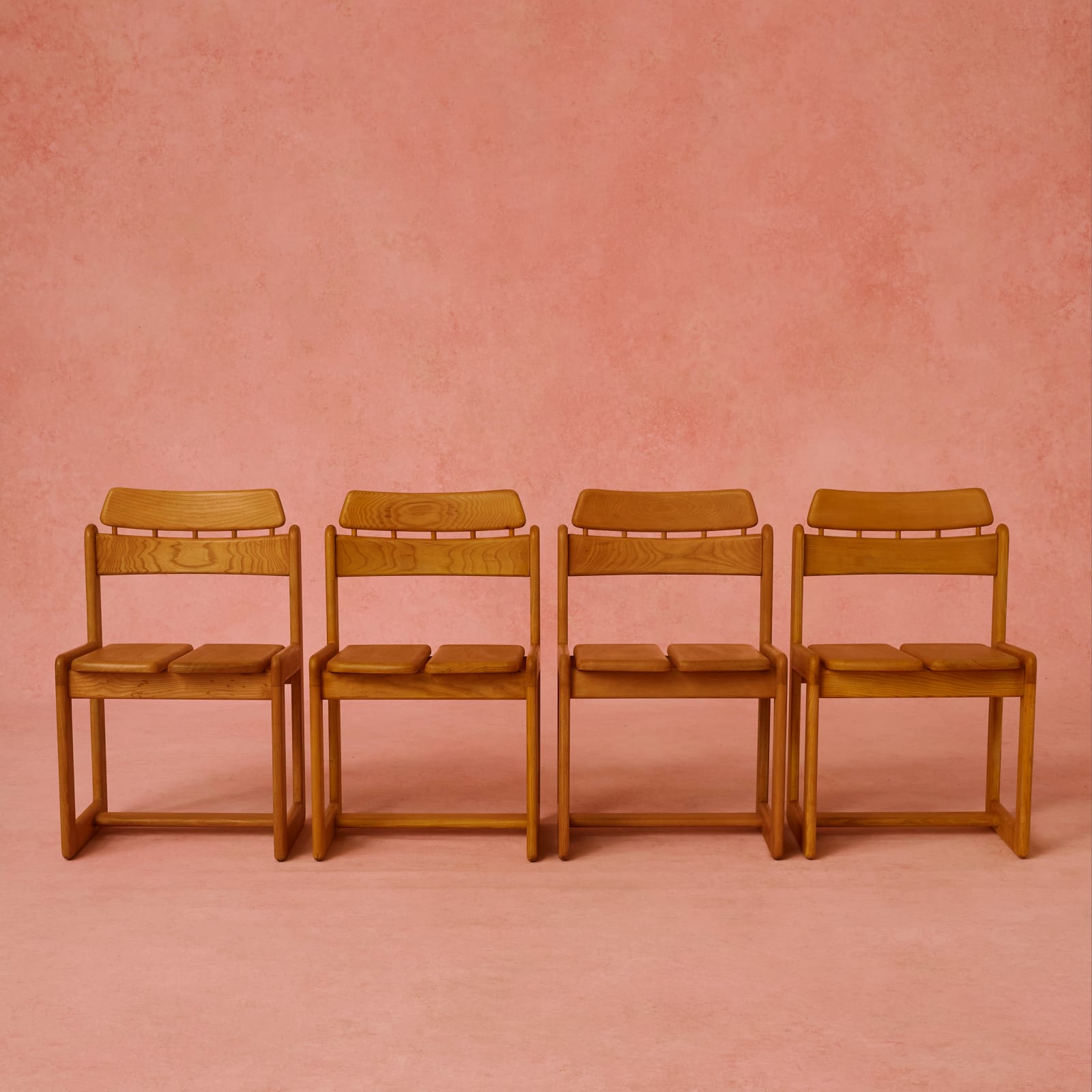 Chair, Ilmari Tapiovaara Chairs