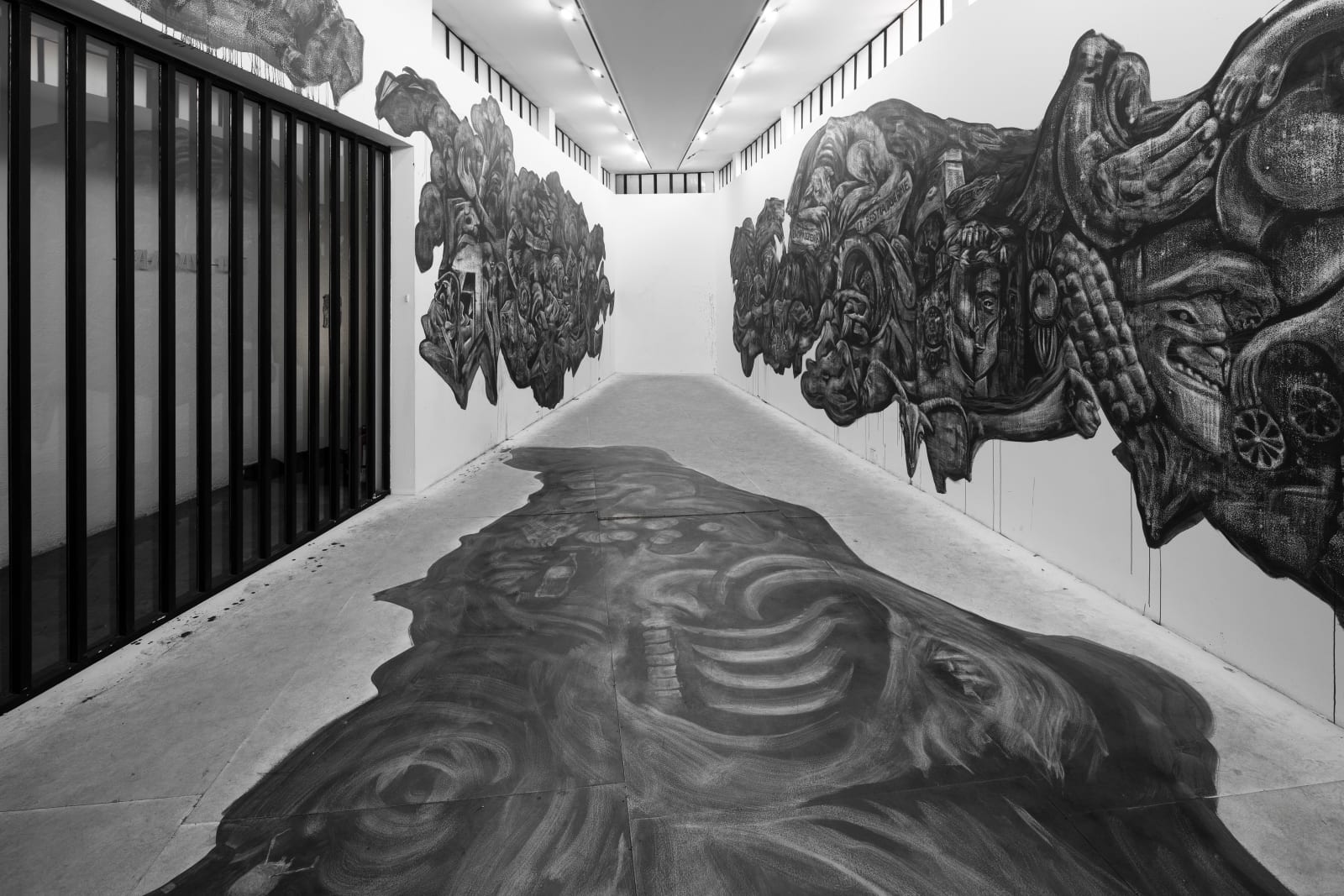 Abraham González Pacheco, Monopolítico suspendido/En cama de piedra la bestia duerme, 2024